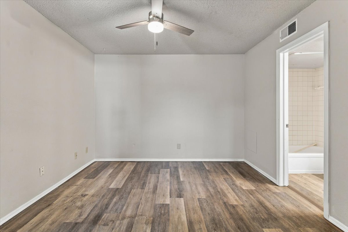 6737 S Peoria Avenue #a213 Property Photo 7