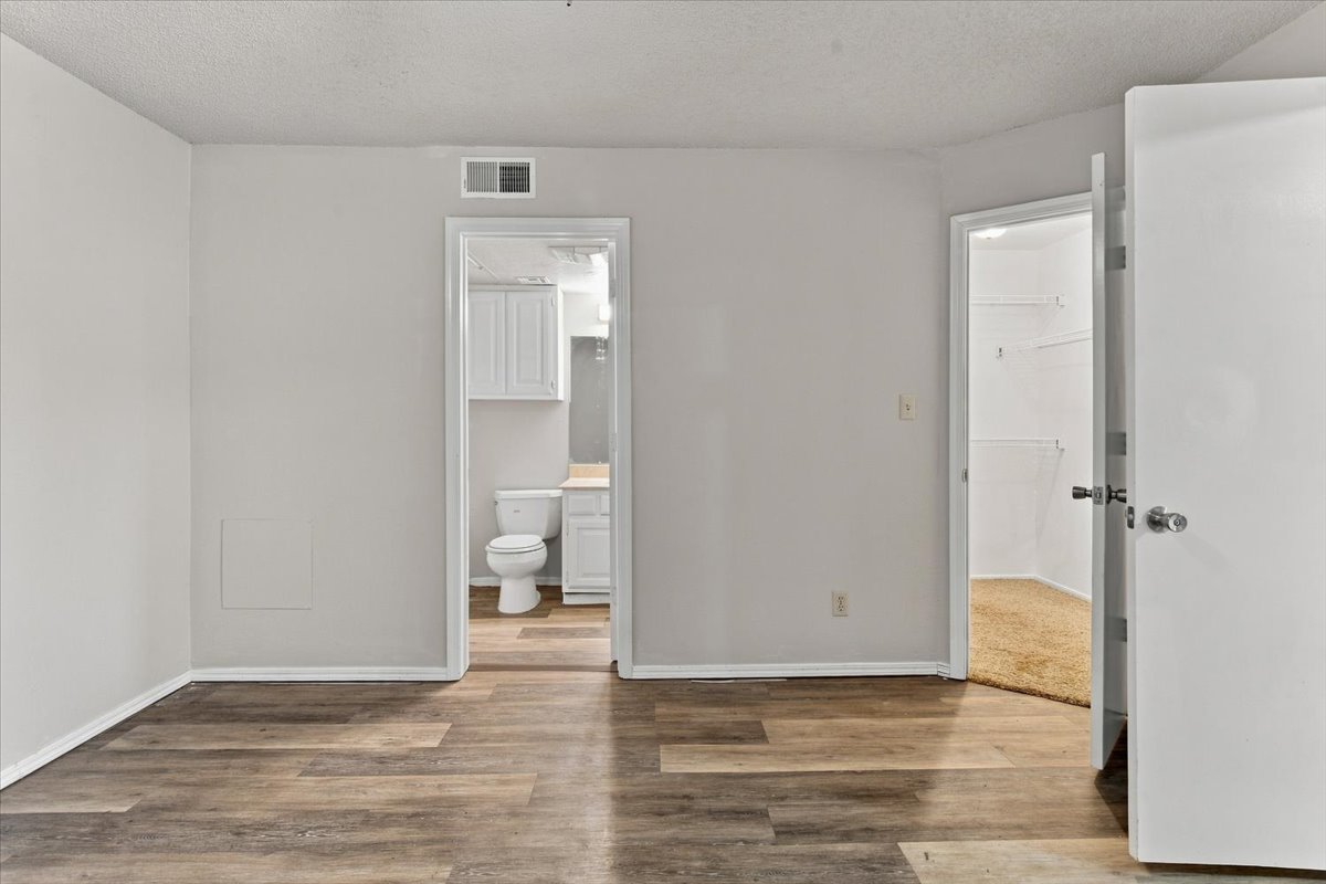 6737 S Peoria Avenue #a213 Property Photo 9