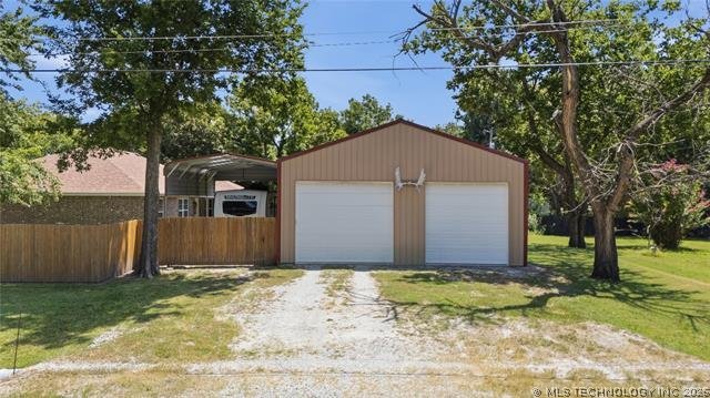 440 7th Street W Property Photo 2