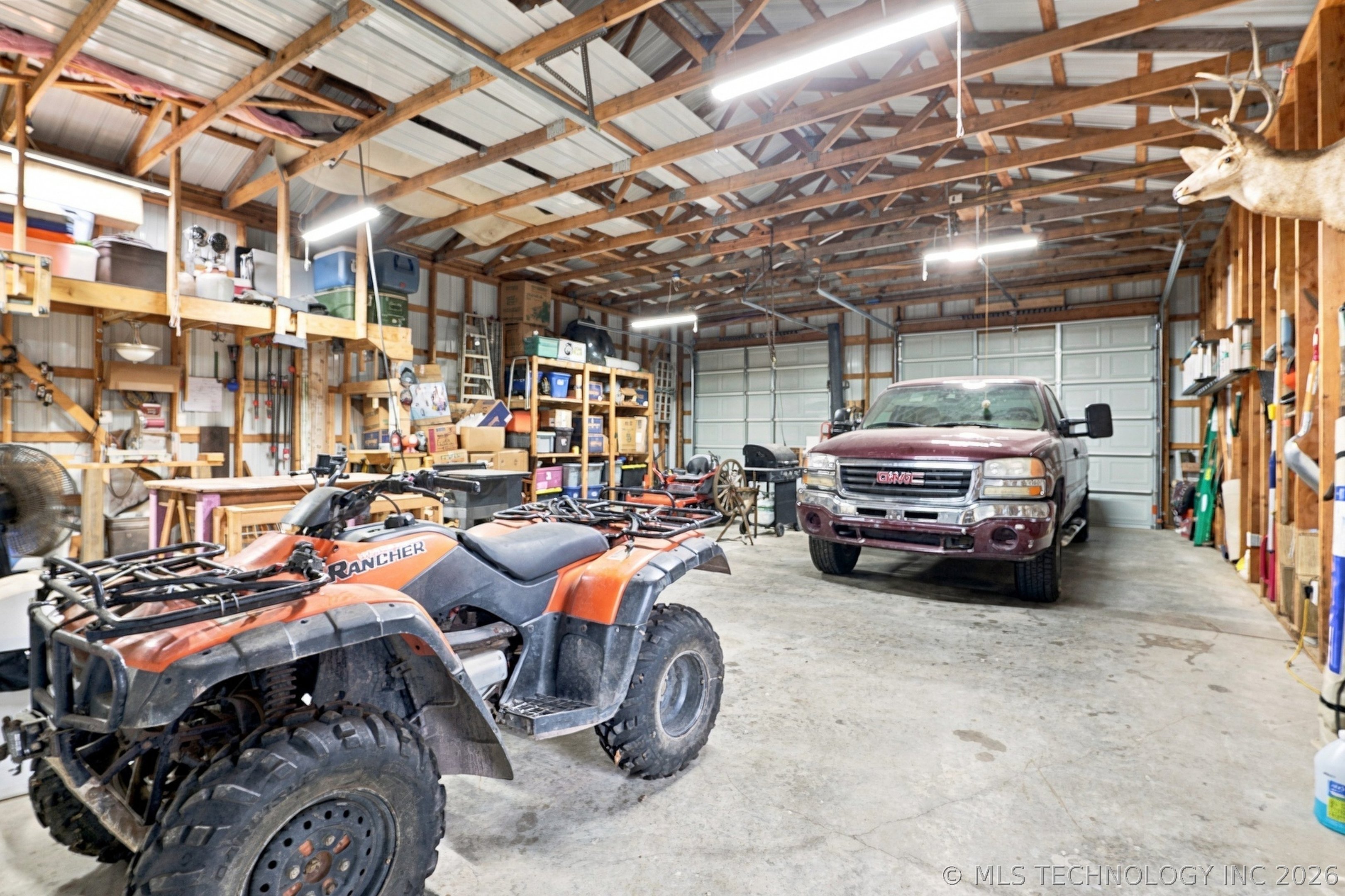 440 7th Street W Property Photo 4