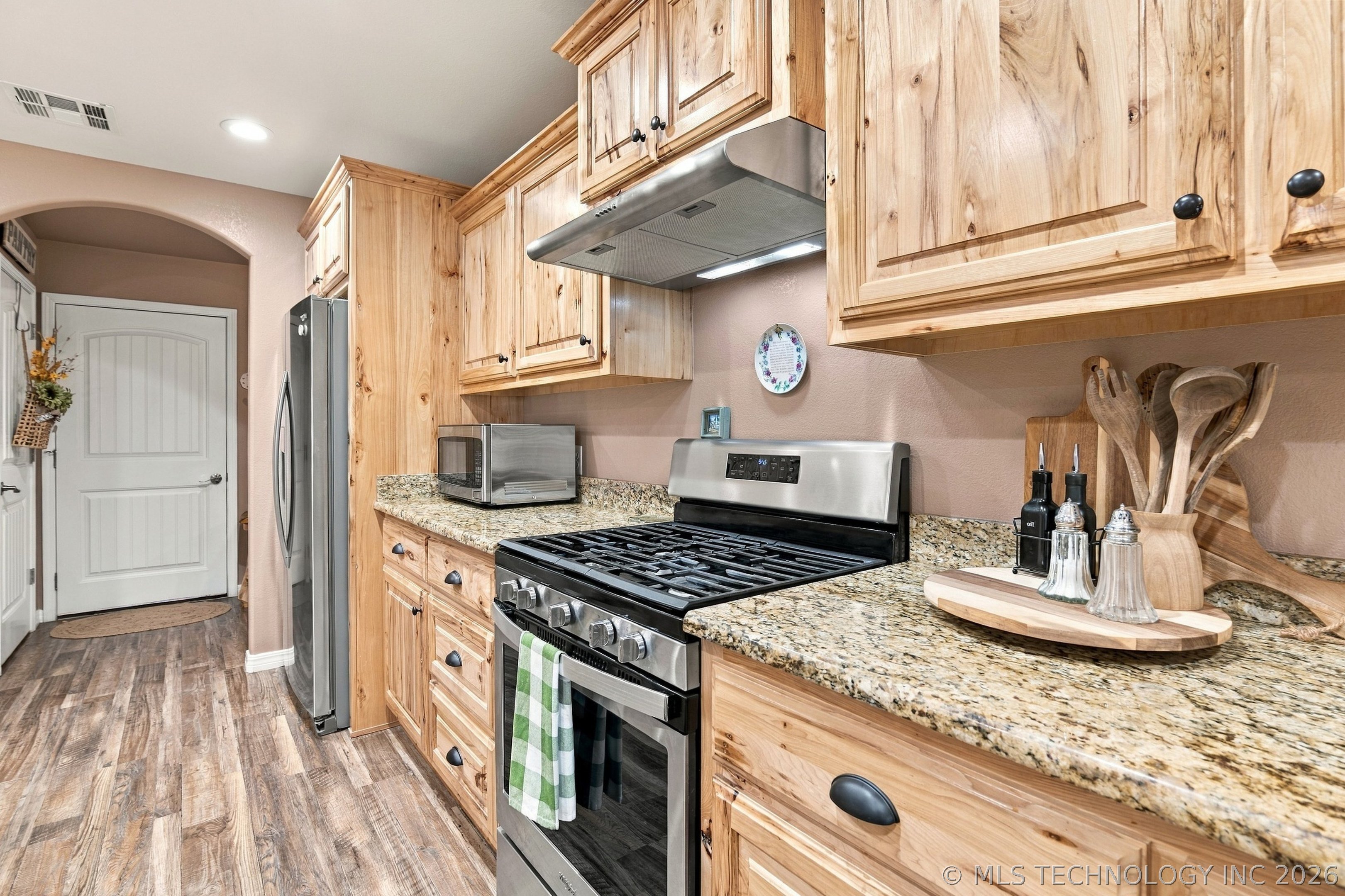 440 7th Street W Property Photo 14