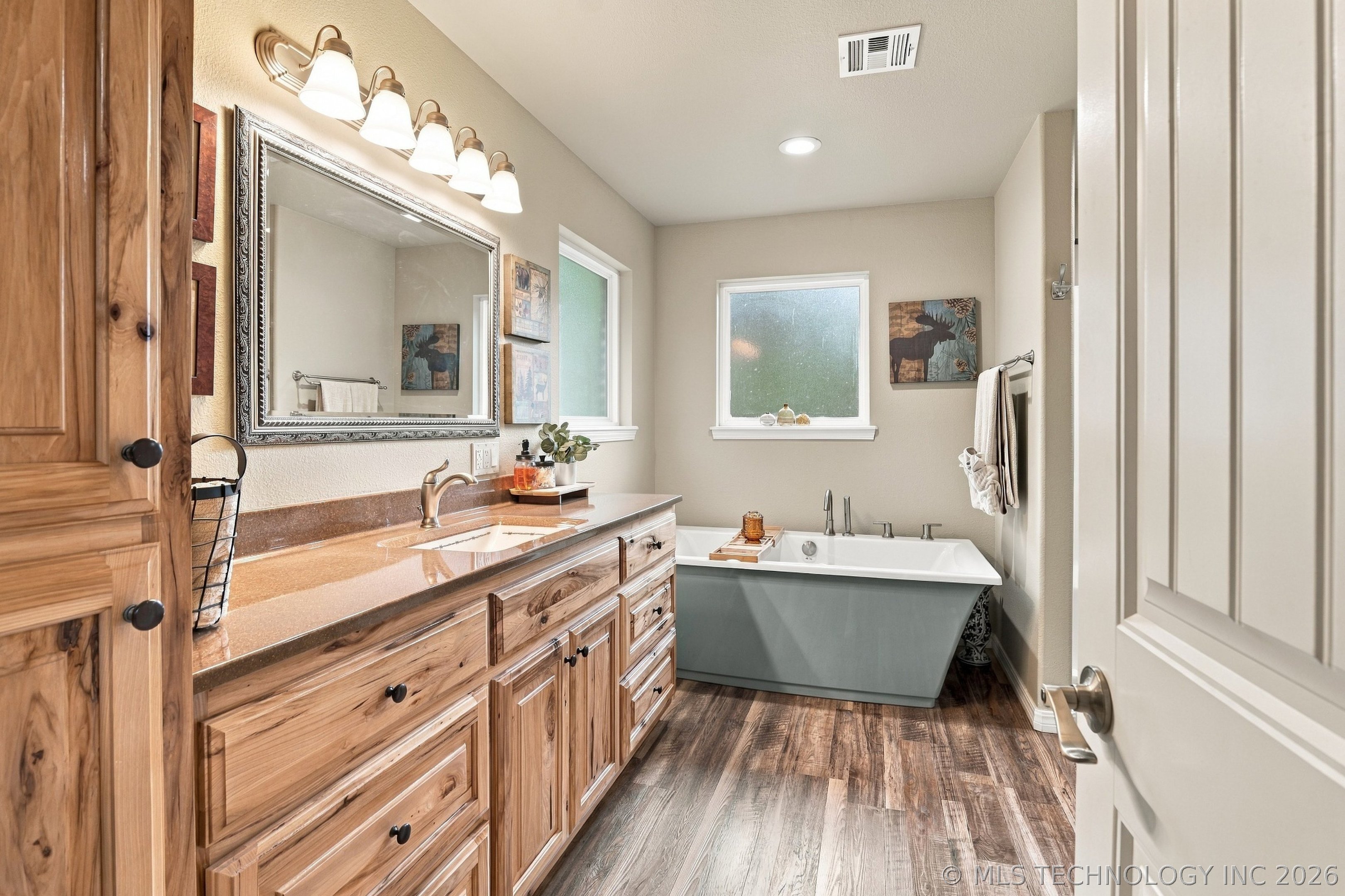 440 7th Street W Property Photo 19