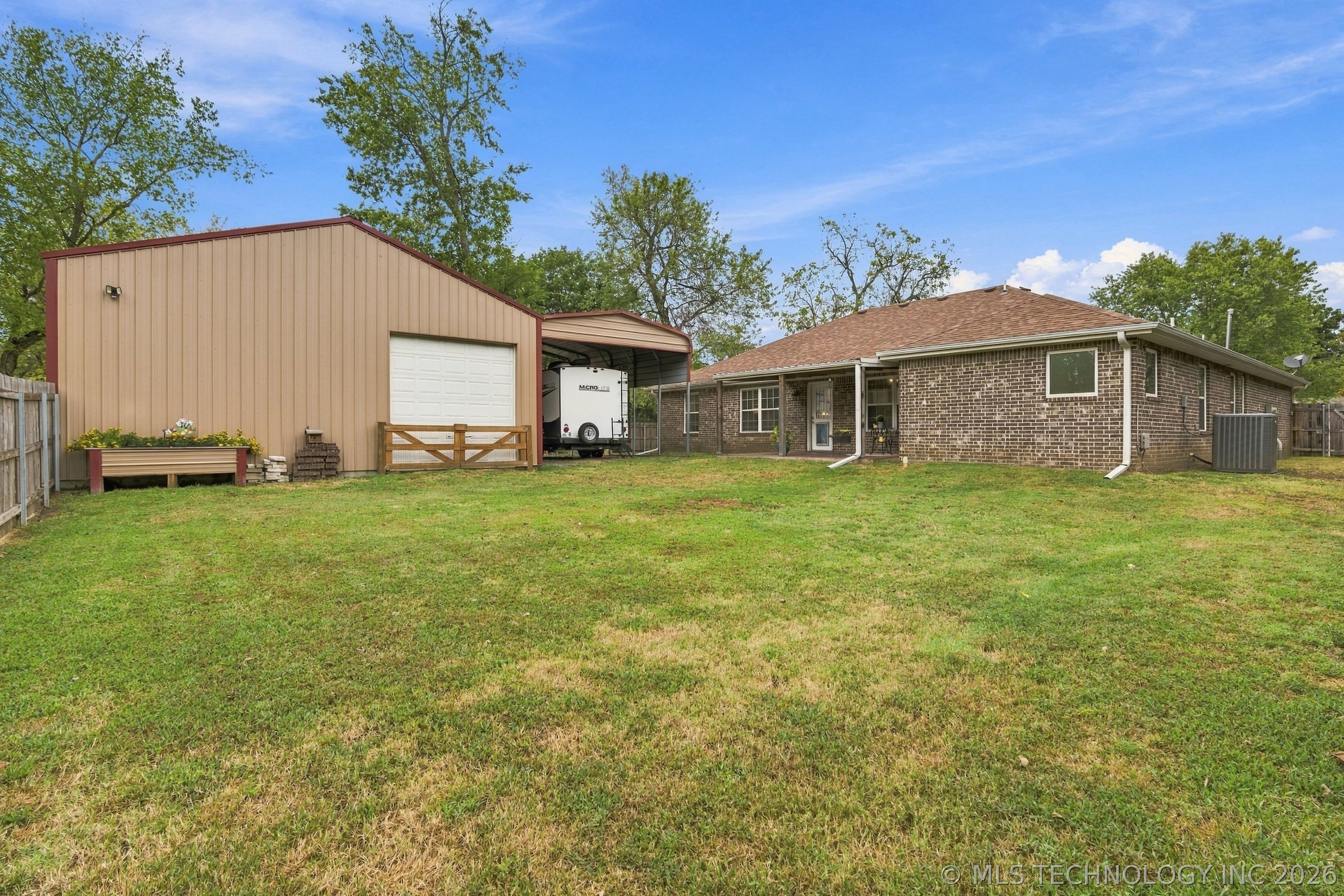 440 7th Street W Property Photo 28