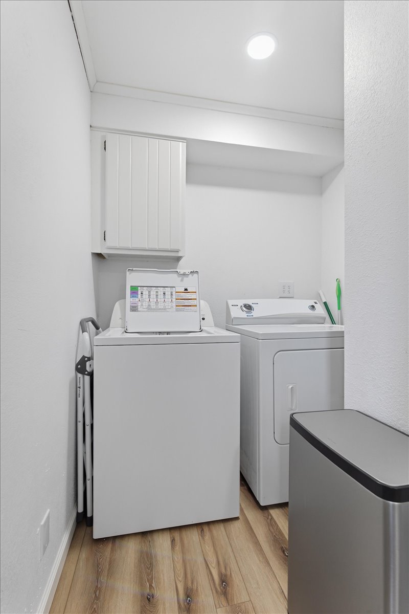 2205 E 5th Place Property Photo 10