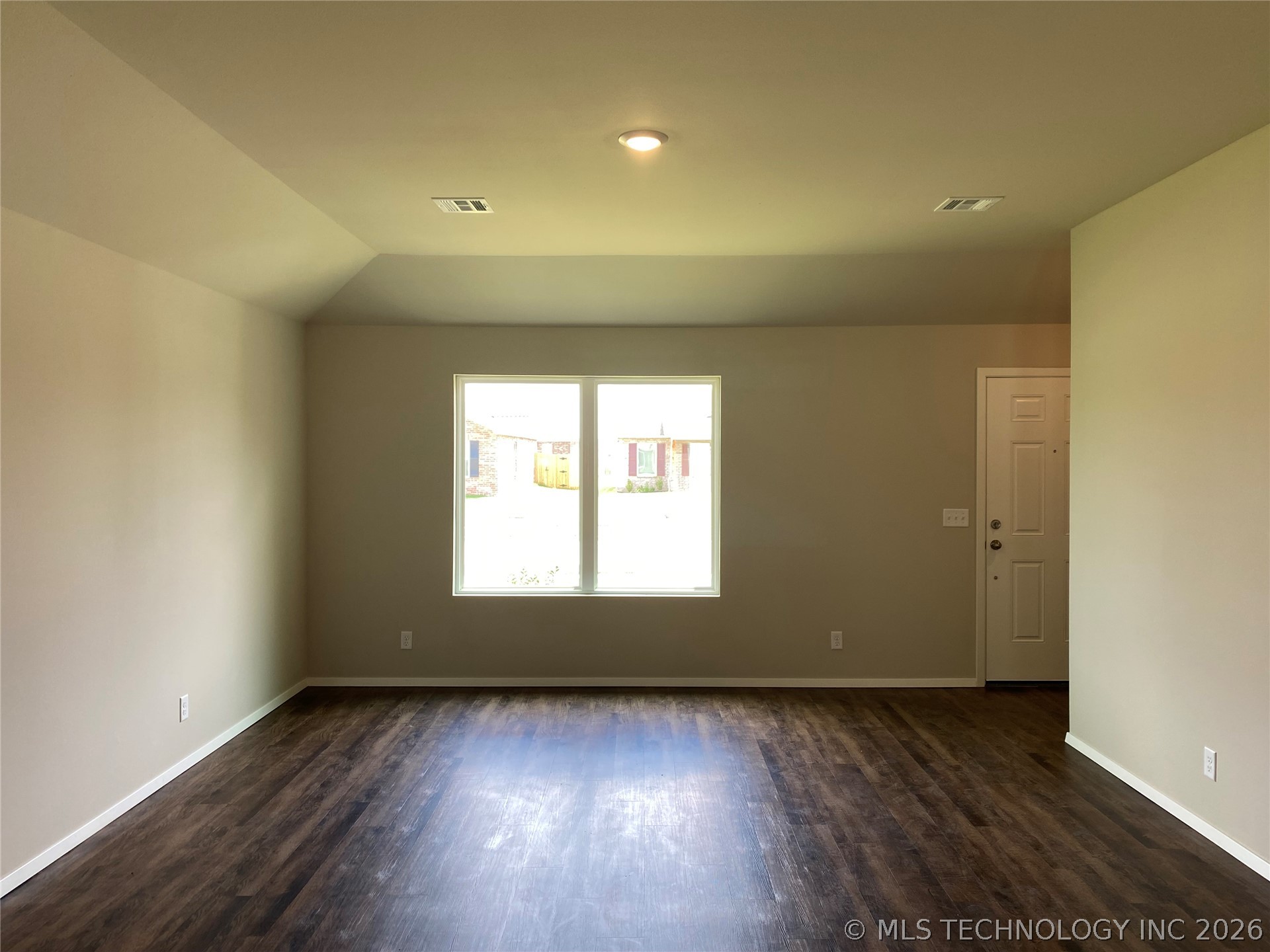 16432 S 85th Avenue E Property Photo 7