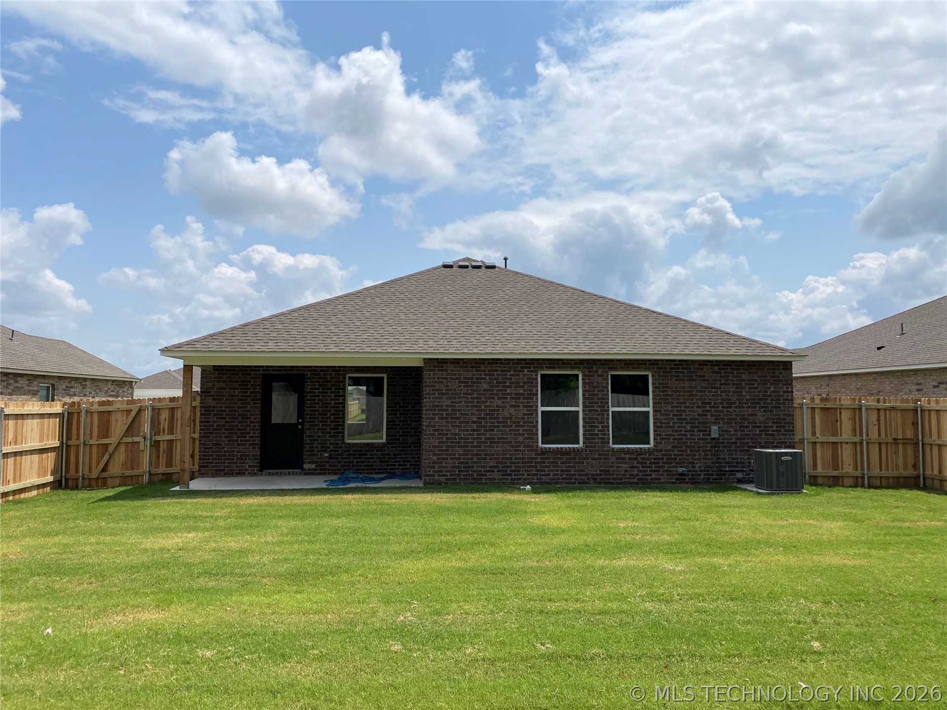 16432 S 85th Avenue E Property Photo 15