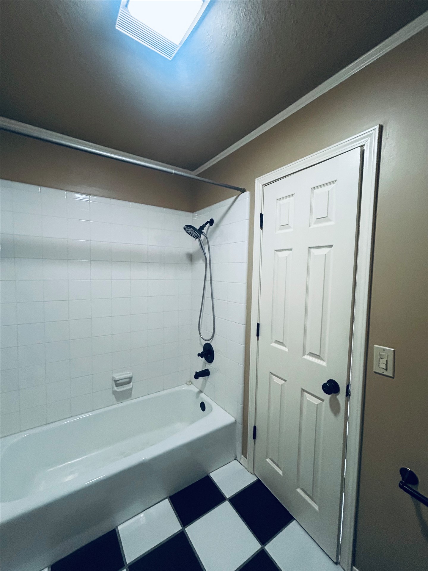3622 E 87th Street Property Photo 28