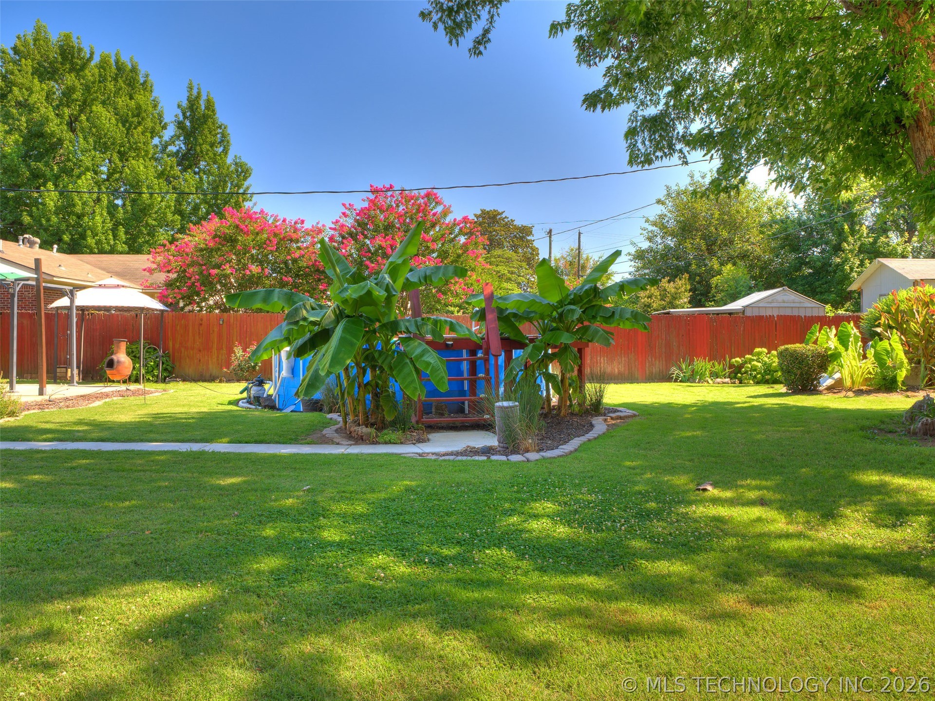 4340 S Norfolk Avenue Property Photo 2