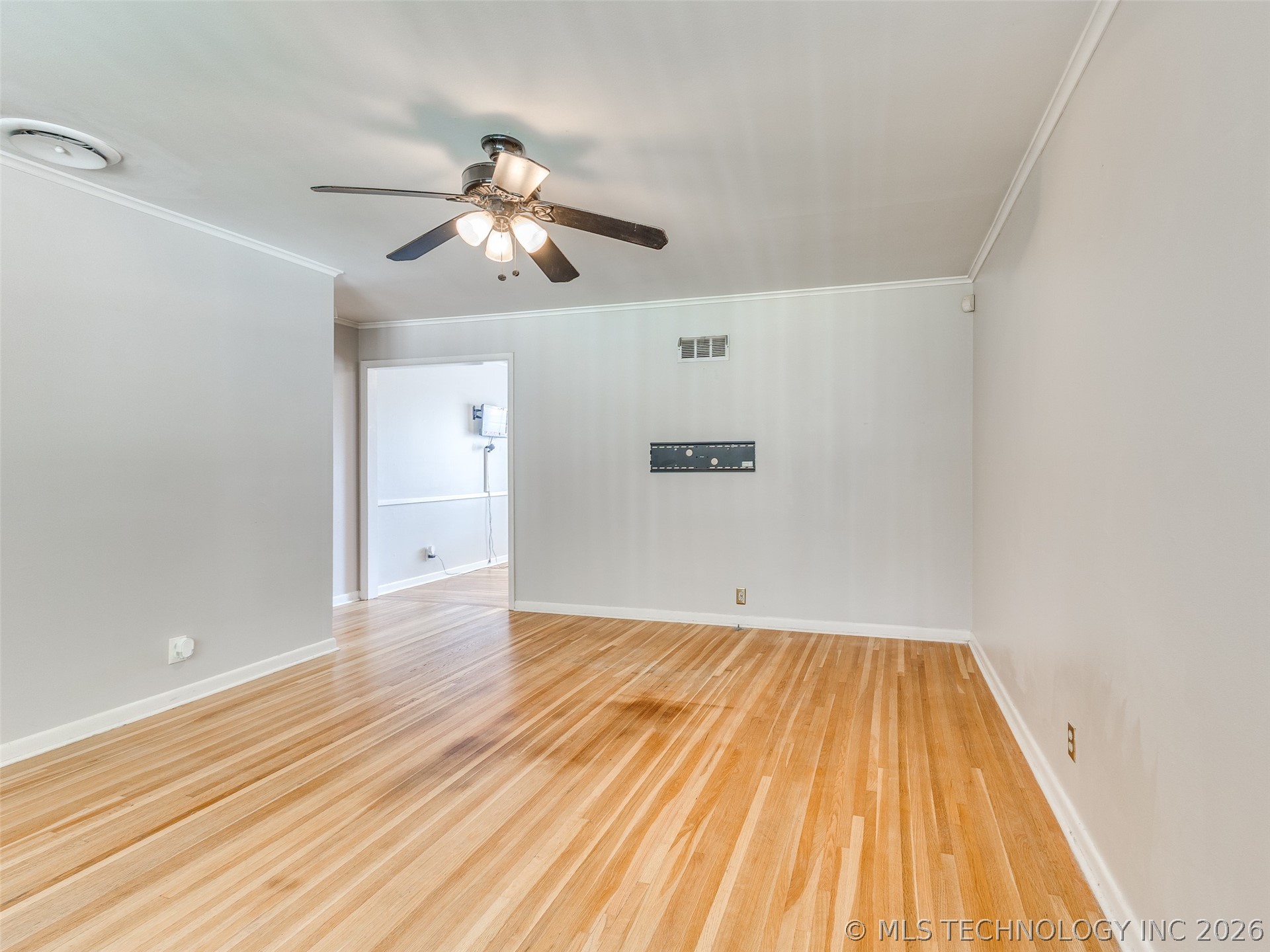 4340 S Norfolk Avenue Property Photo 5