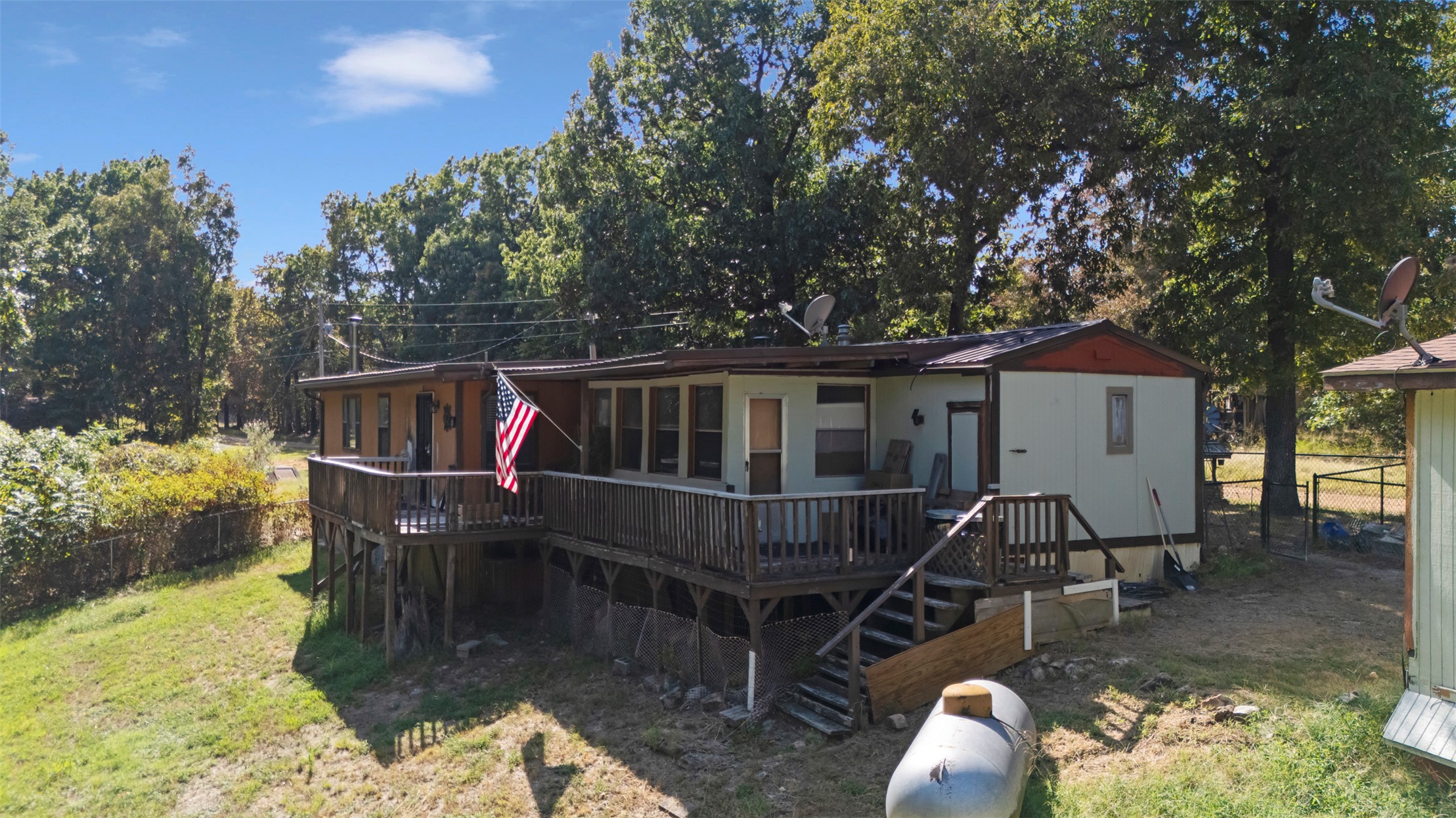 54201 Pin Oak Circle Property Photo 11