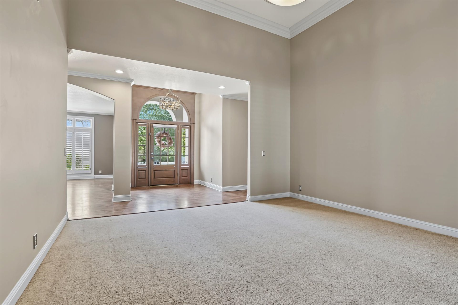 10612 S Fulton Avenue S Property Photo 8