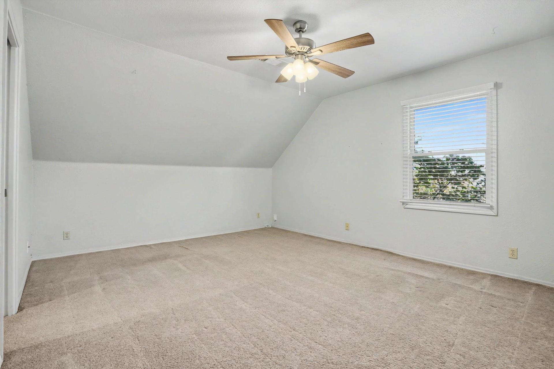 10612 S Fulton Avenue S Property Photo 34