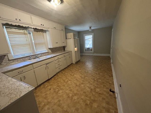 215 S Toledo Avenue Property Photo 7