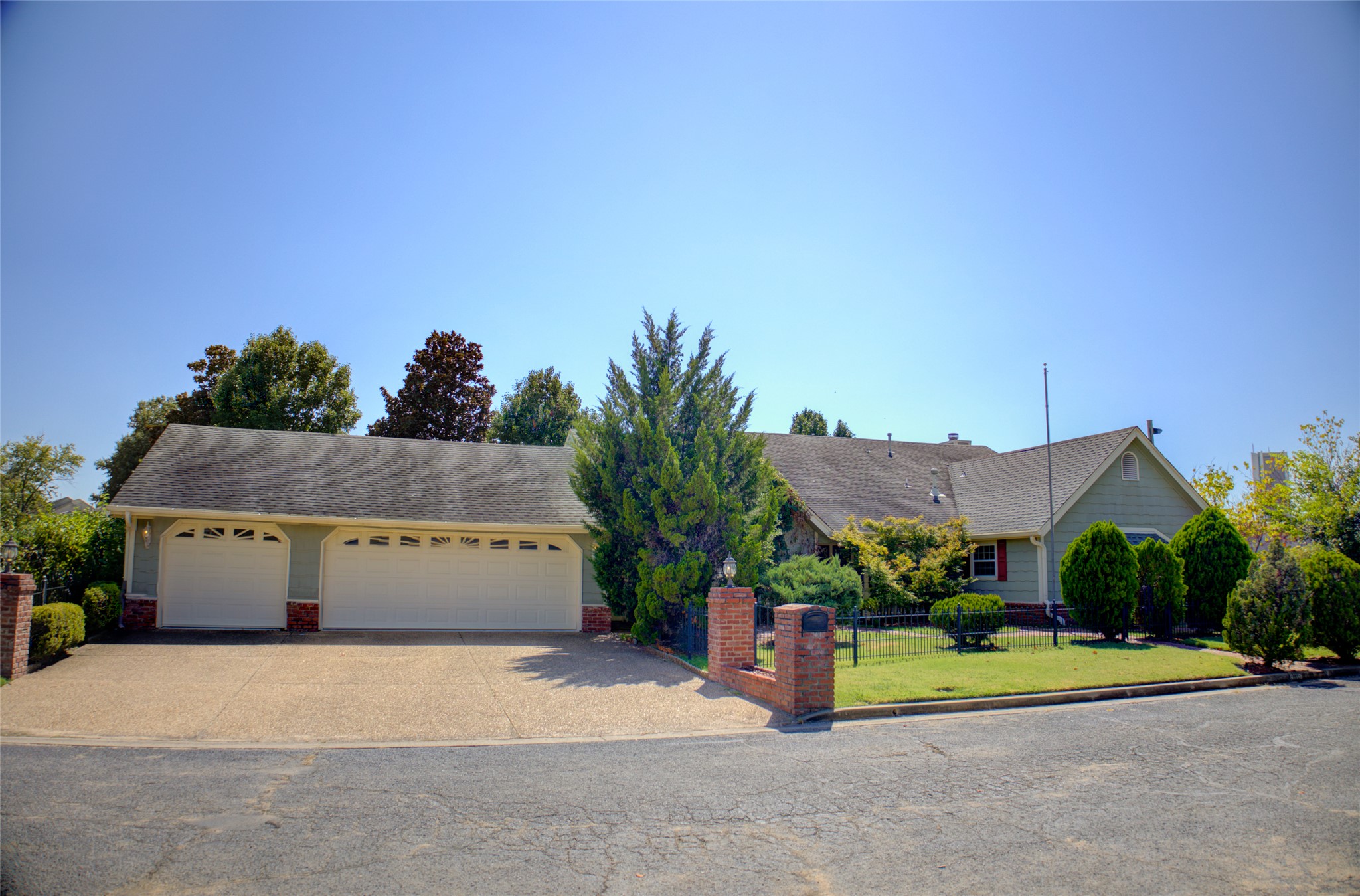 8110 Jamestown Avenue Property Photo 1