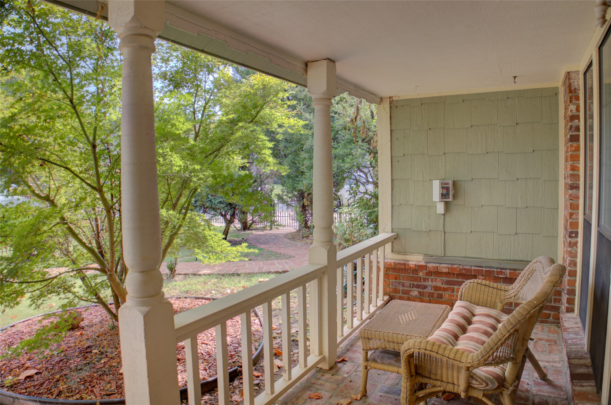 8110 Jamestown Avenue Property Photo 2