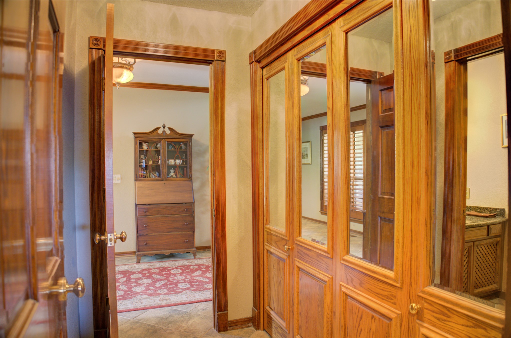 8110 Jamestown Avenue Property Photo 14