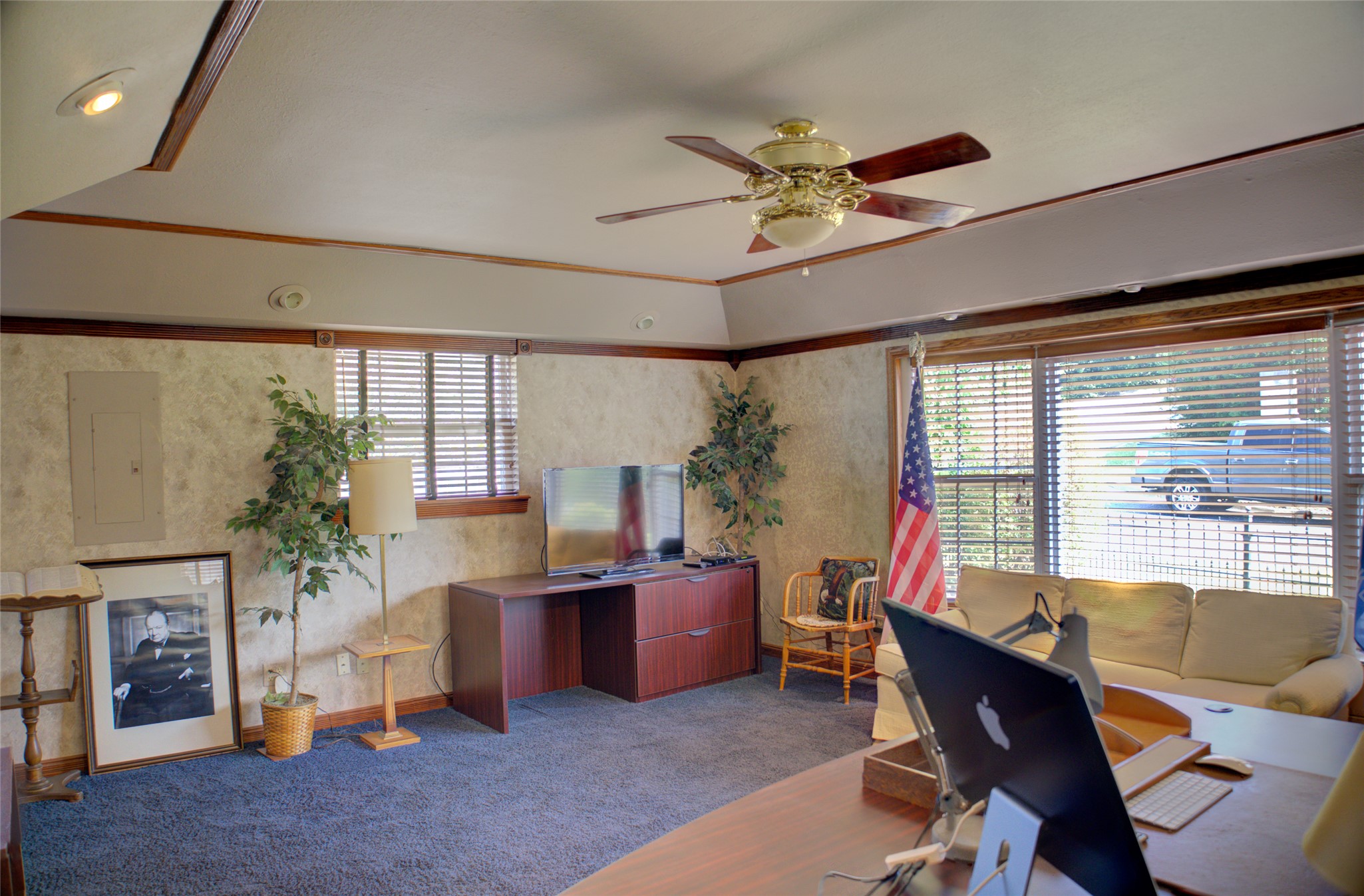 8110 Jamestown Avenue Property Photo 33