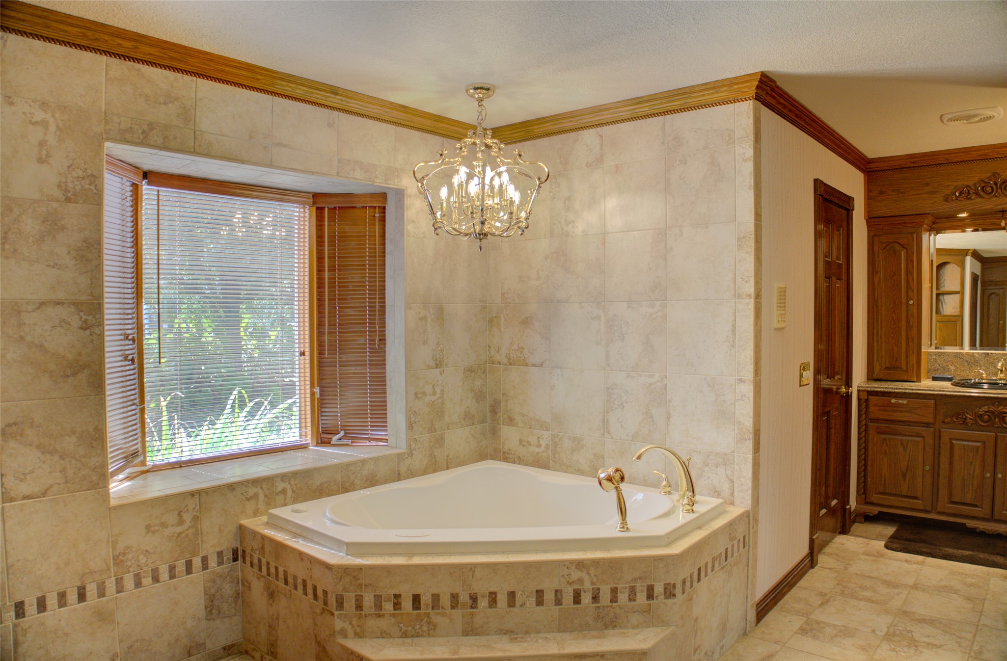 8110 Jamestown Avenue Property Photo 52