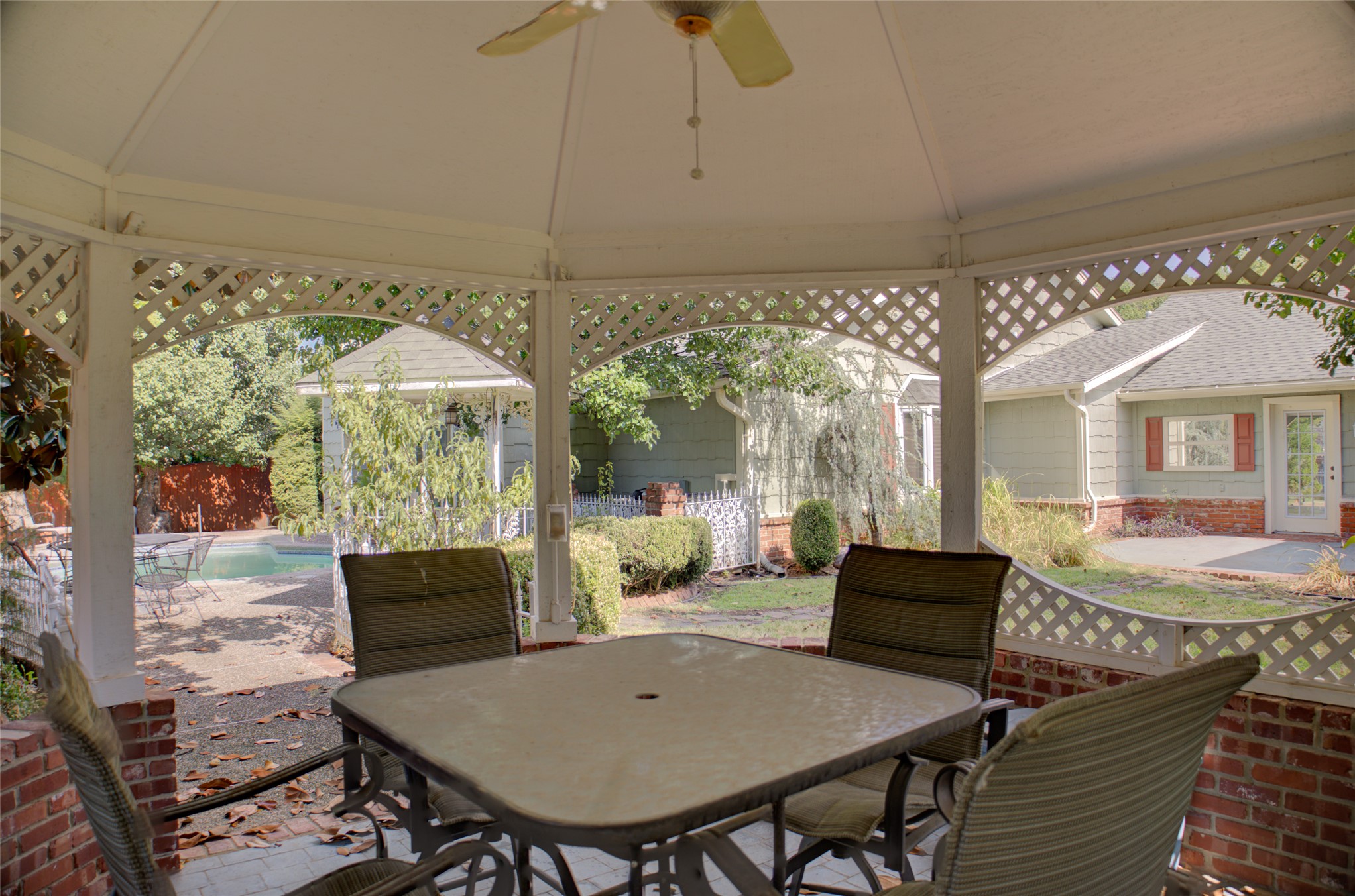 8110 Jamestown Avenue Property Photo 76