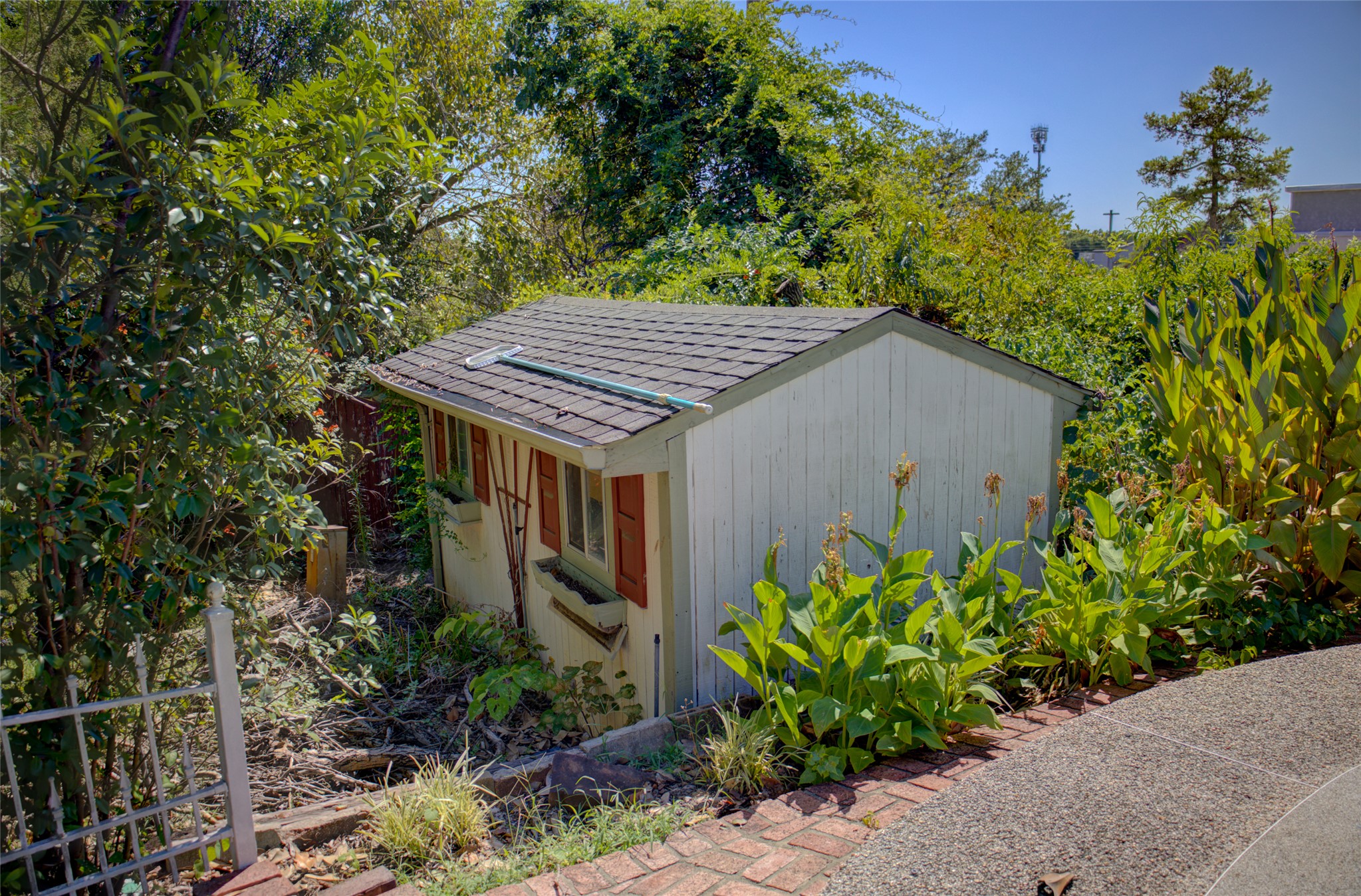 8110 Jamestown Avenue Property Photo 90