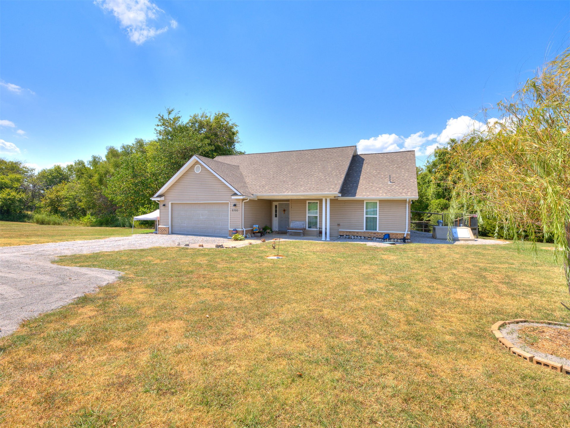 8300 S Lynn Lane Road Property Photo 1