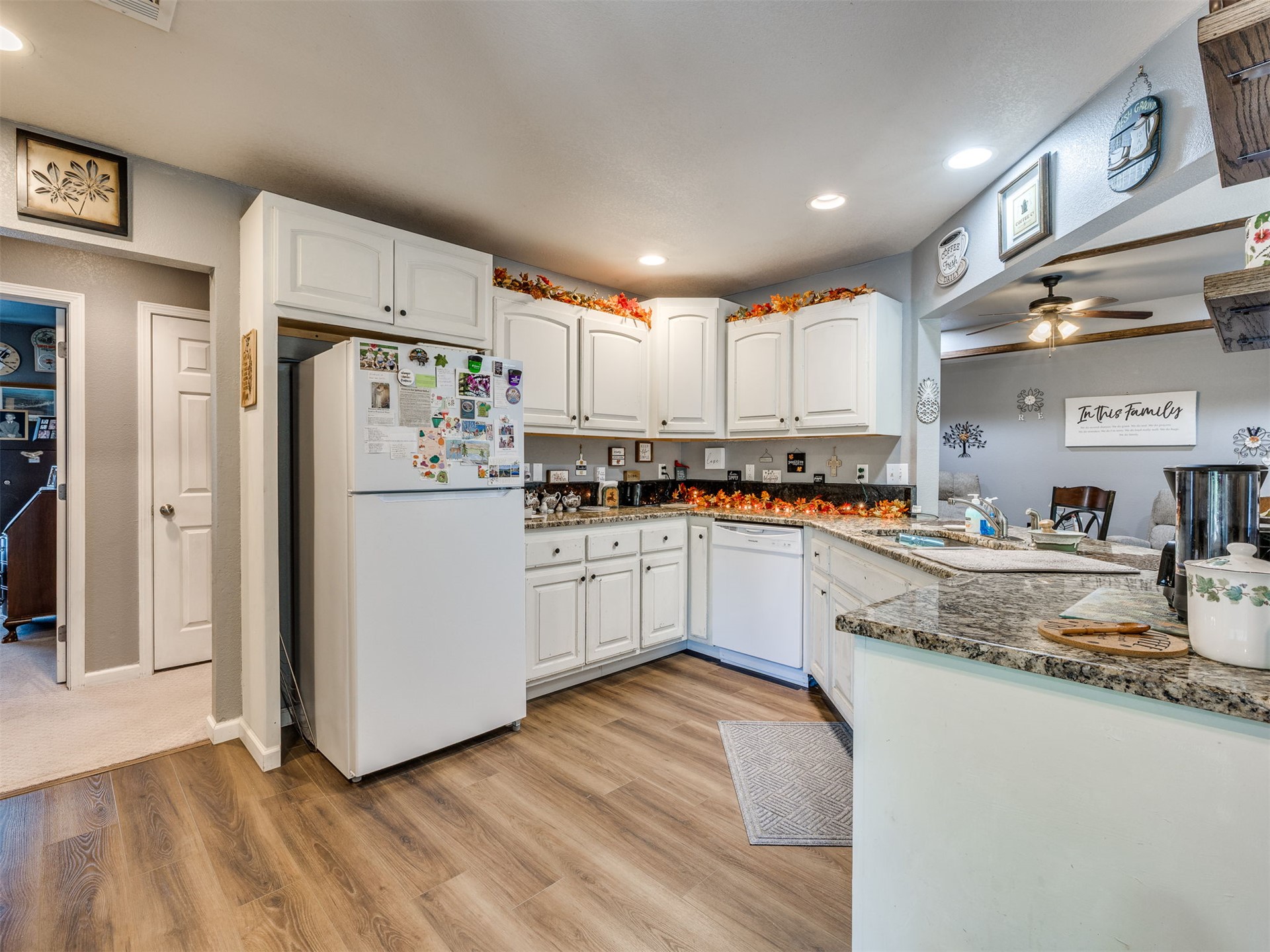 8300 S Lynn Lane Road Property Photo 13