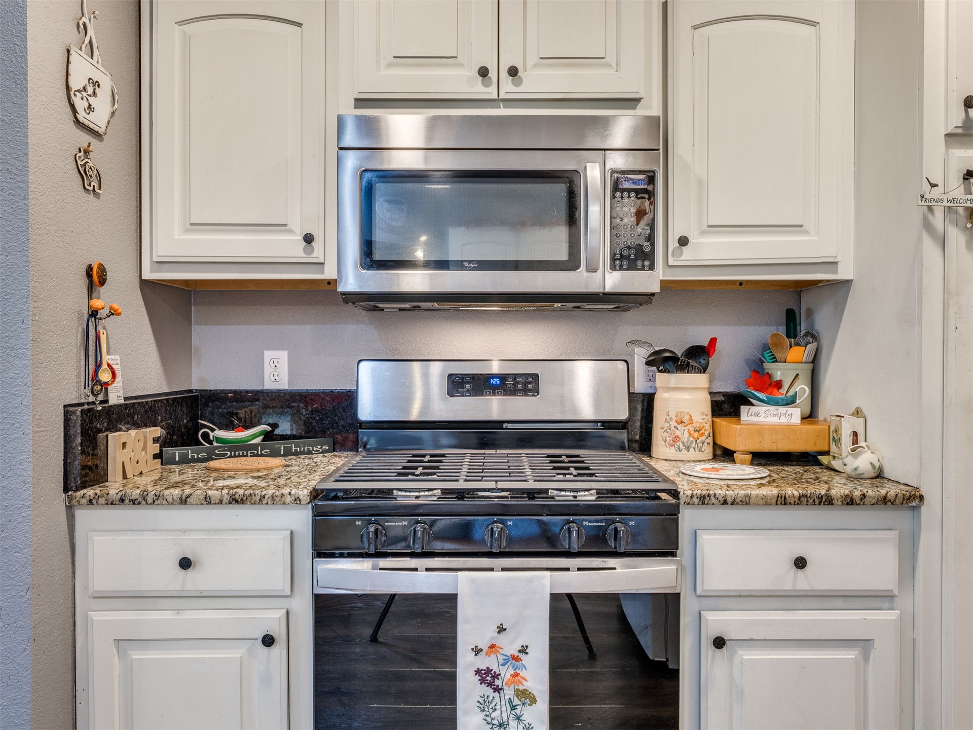 8300 S Lynn Lane Road Property Photo 16