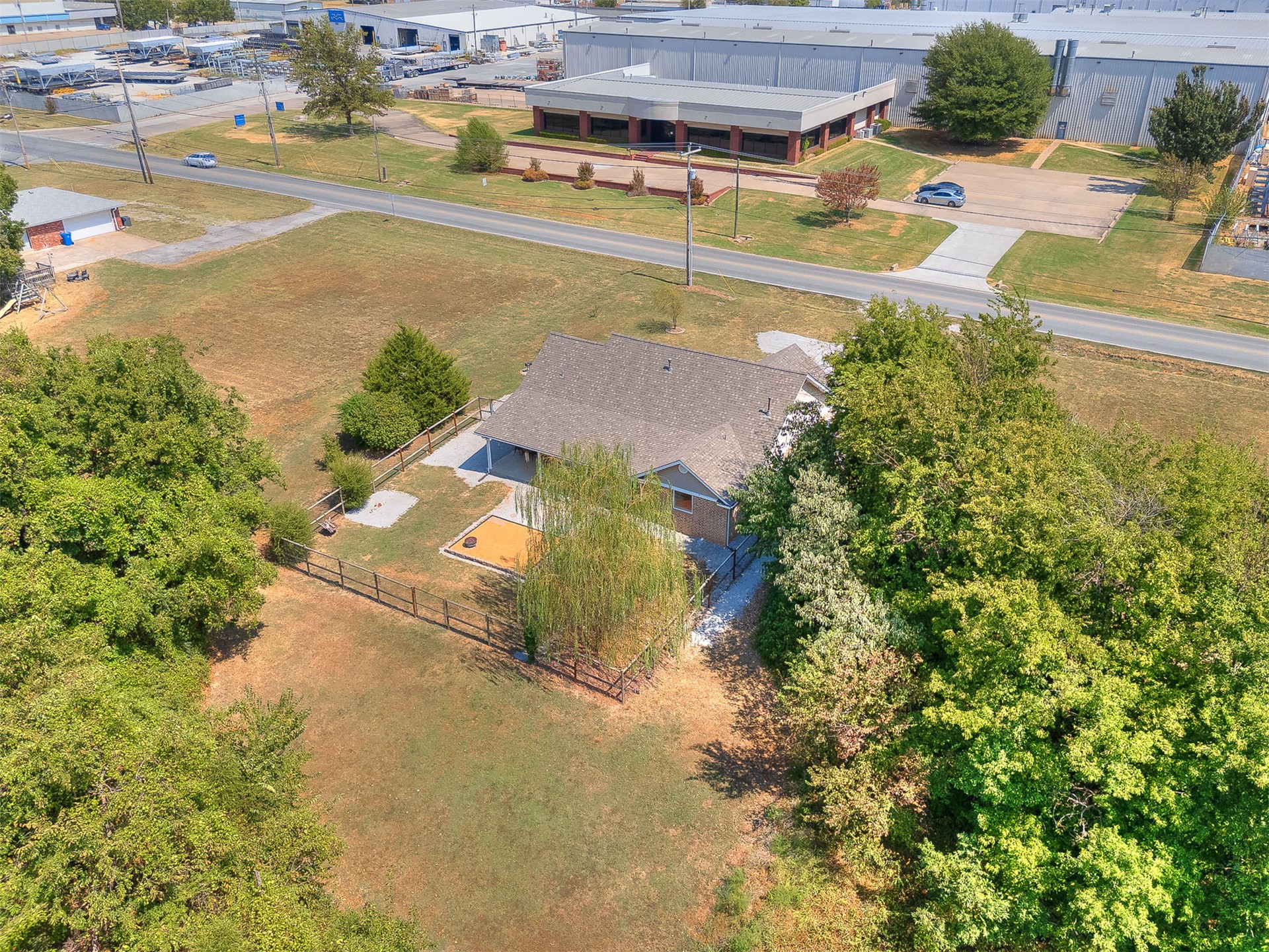 8300 S Lynn Lane Road Property Photo 41