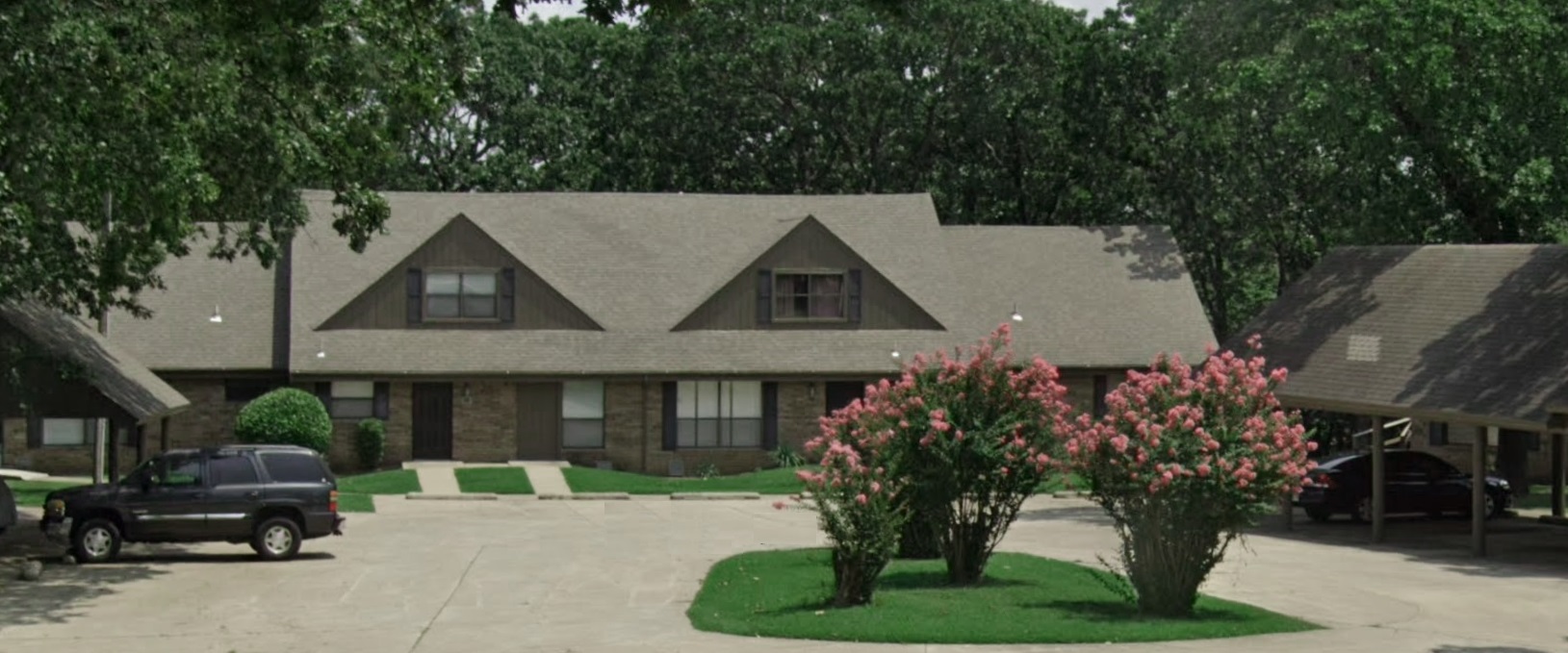 221 Antry Drive Property Photo 1