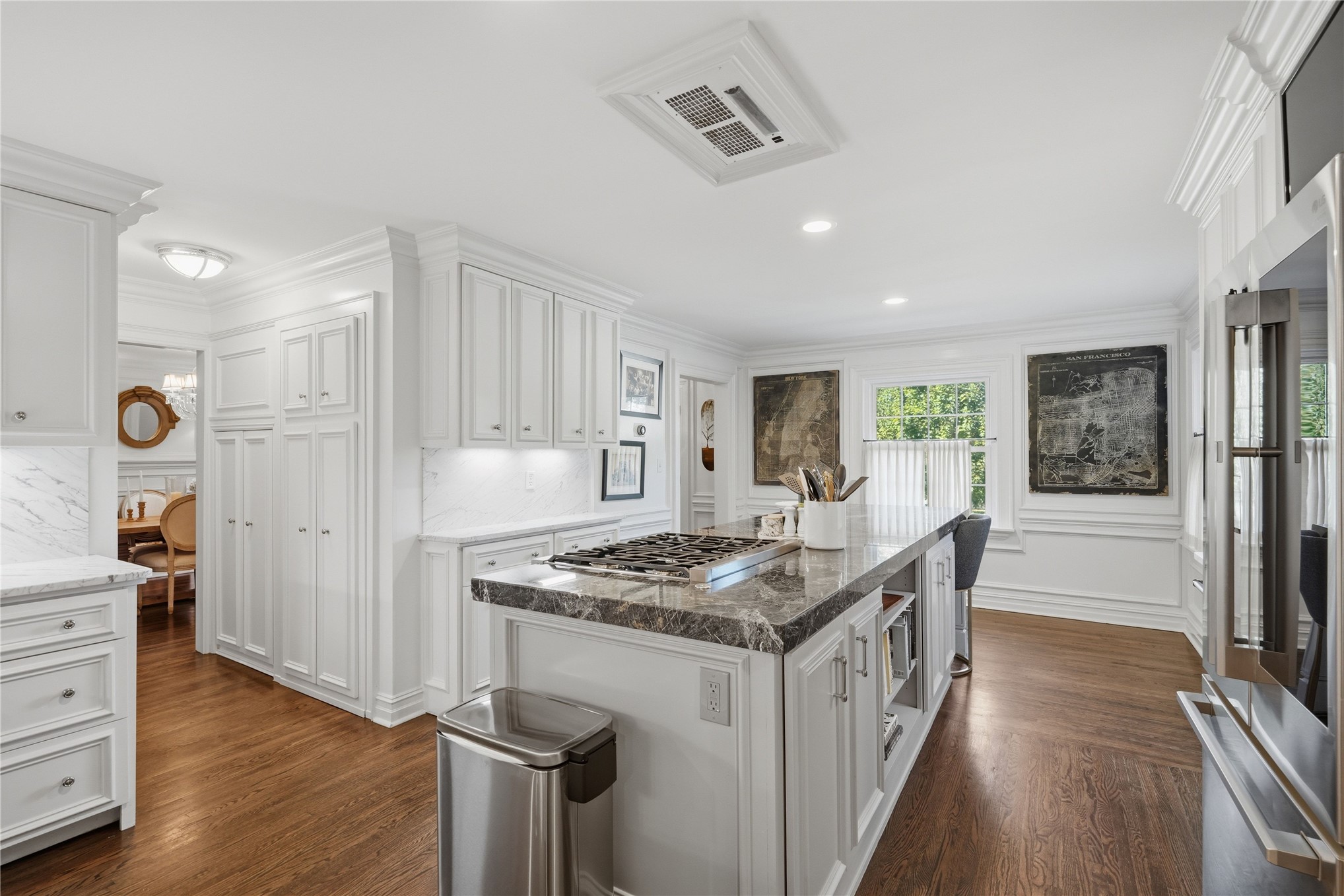 3645 S Trenton Avenue Property Photo 6
