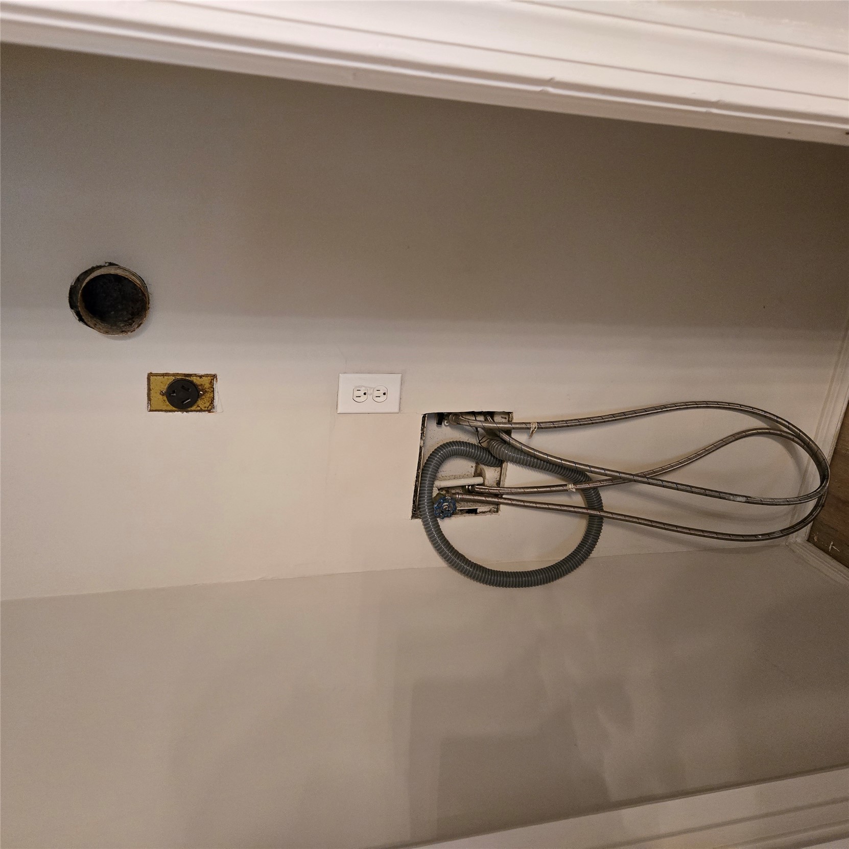 211 Antry Drive Property Photo 7