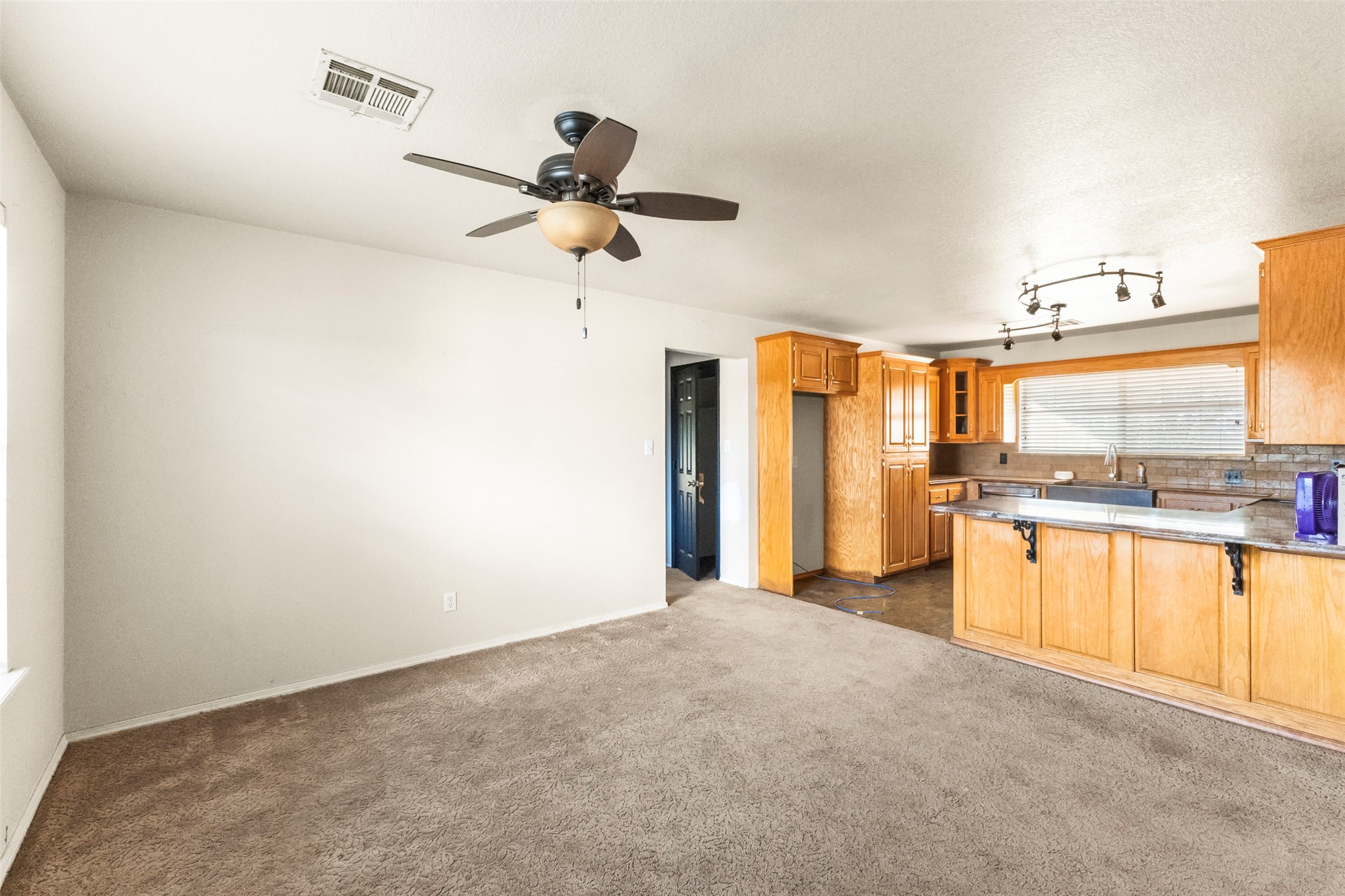17760 County Road 3518 Property Photo 7