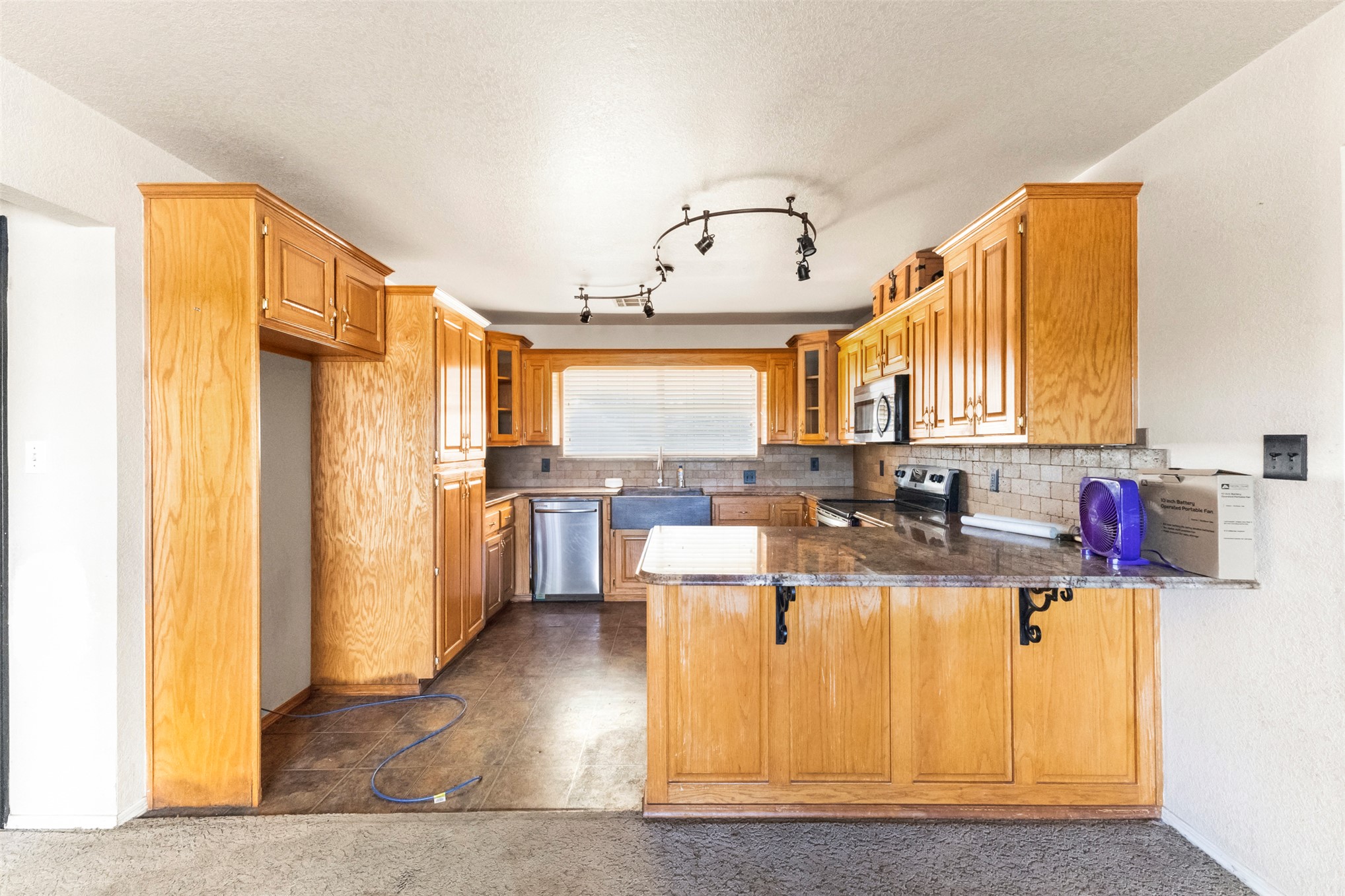 17760 County Road 3518 Property Photo 8