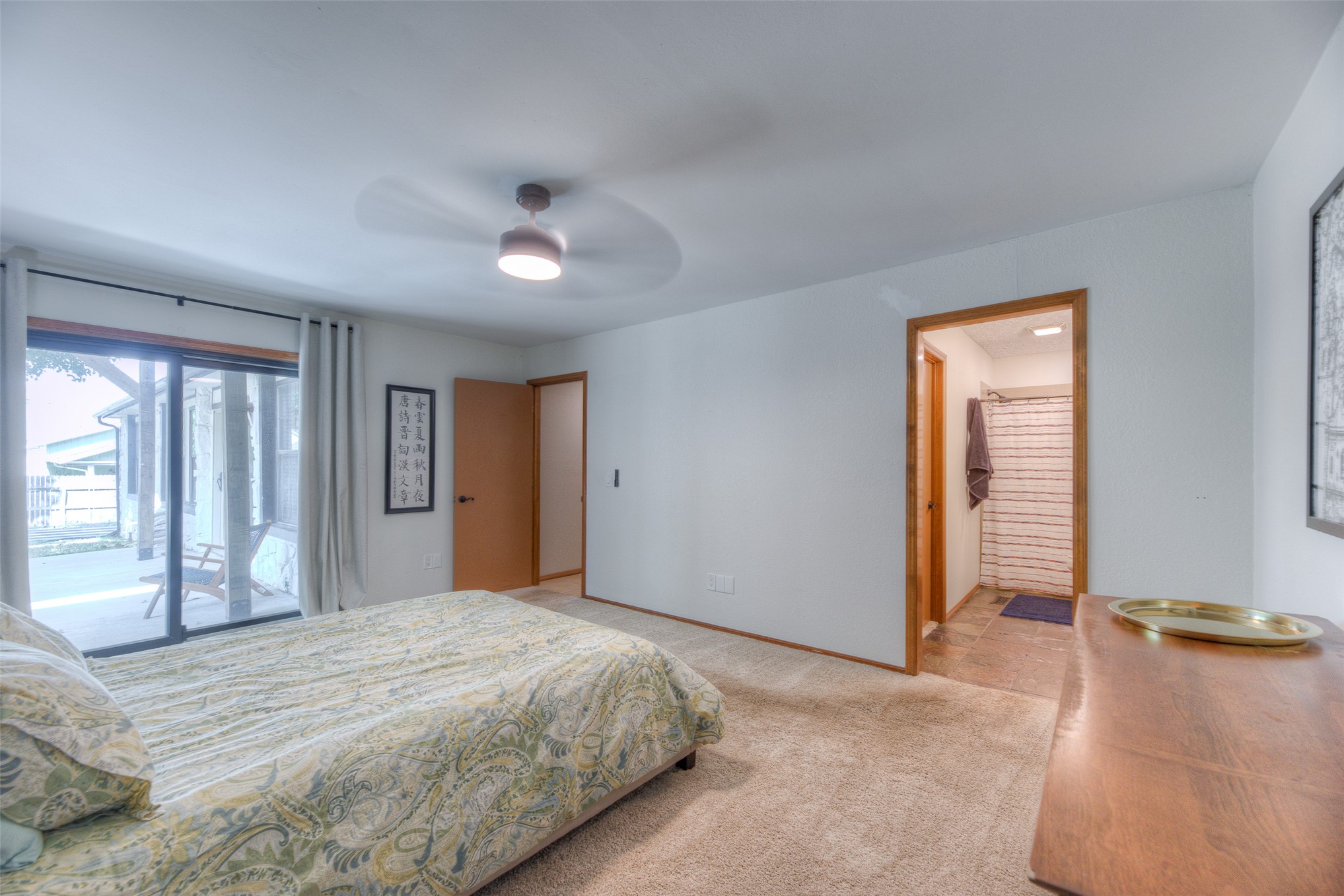 2526 W 68th Street Property Photo 19