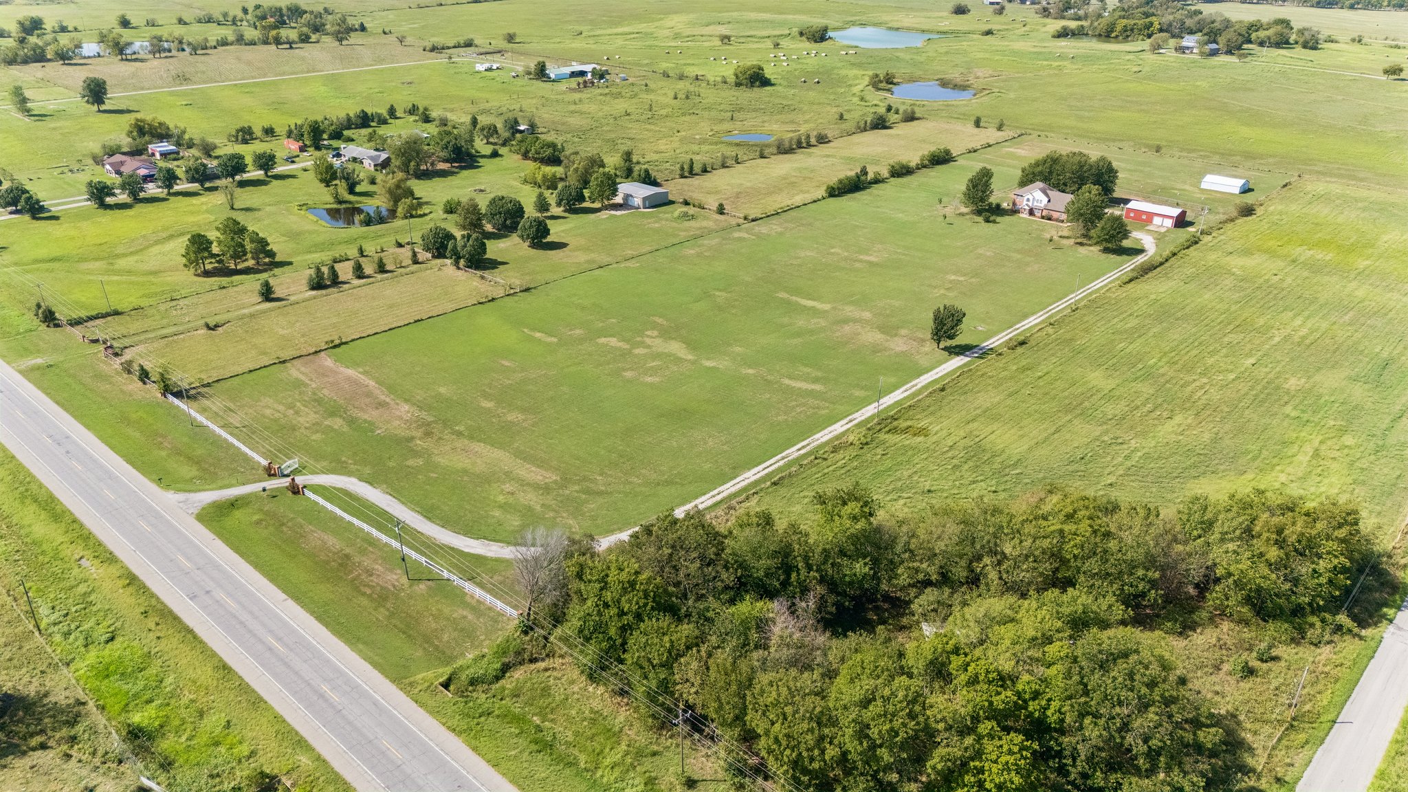 7901 N Highway 72 Property Photo 2