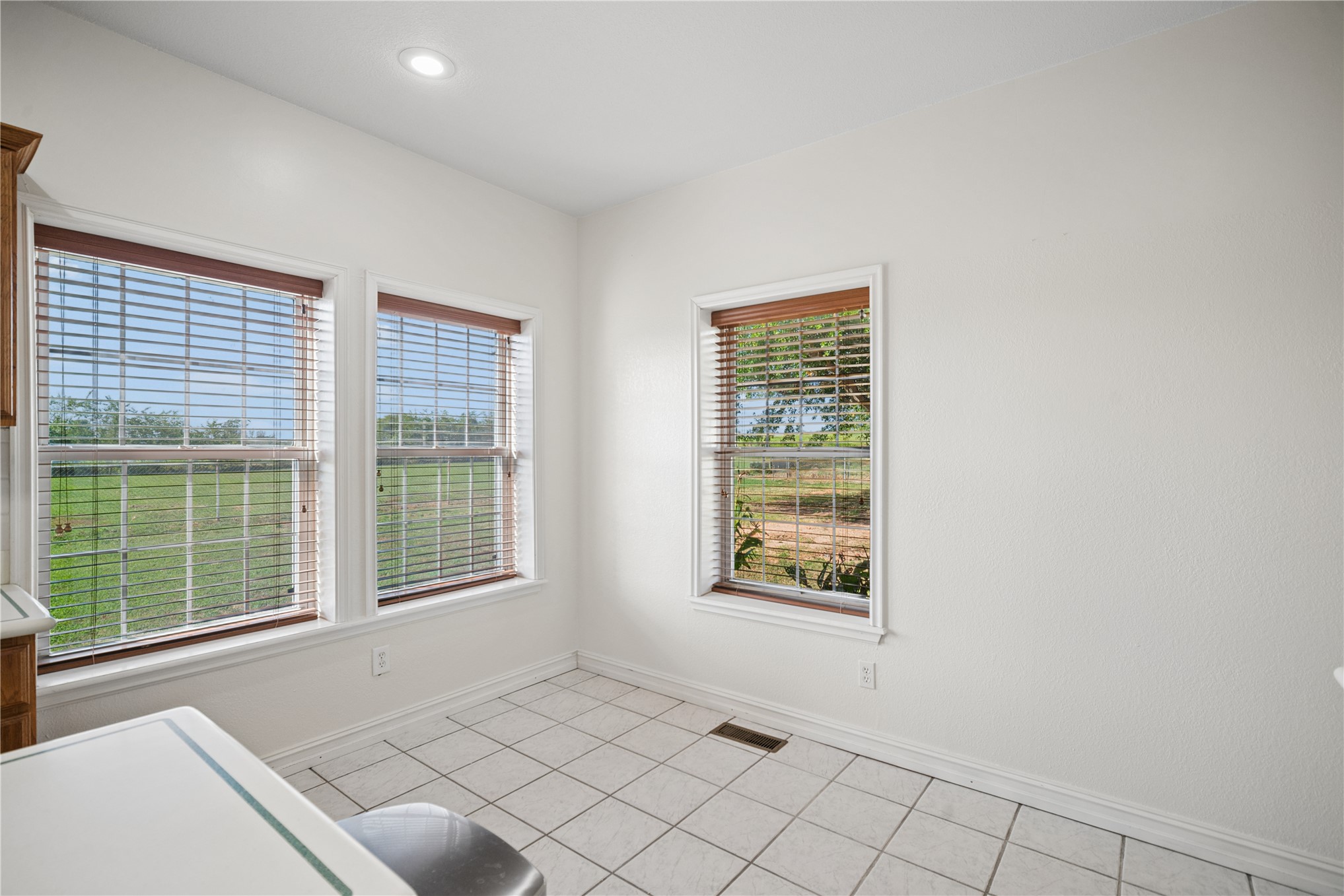 7901 N Highway 72 Property Photo 11