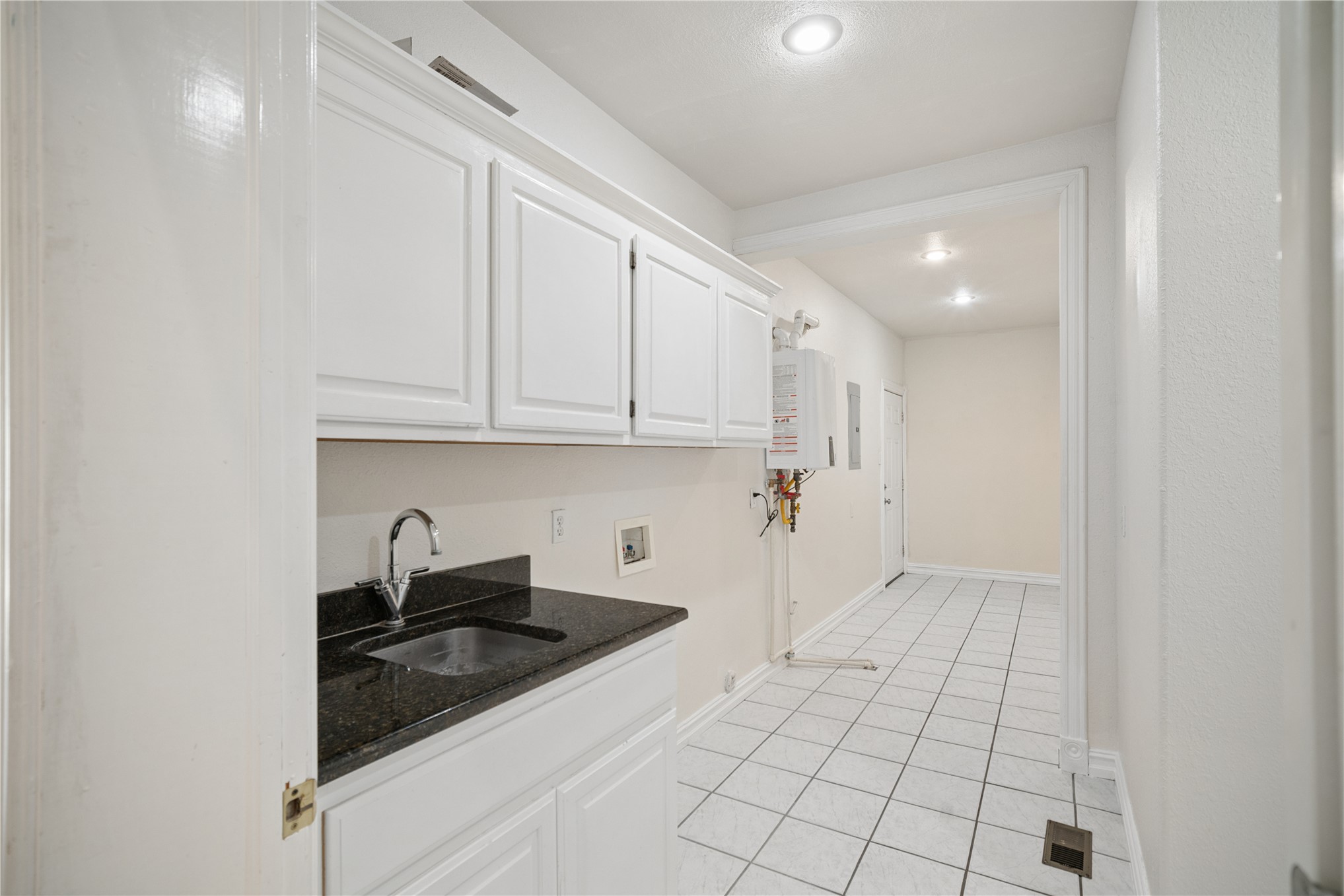 7901 N Highway 72 Property Photo 24