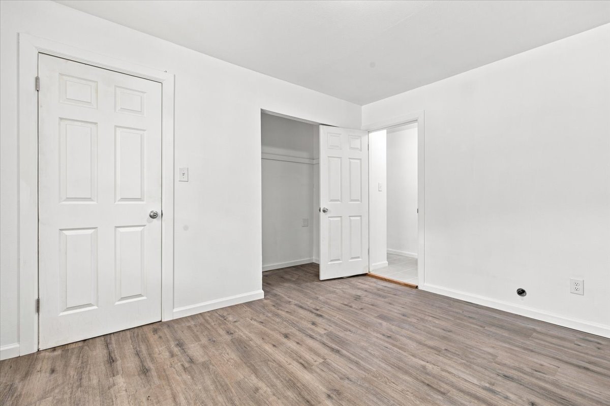 812 W 5th Street Property Photo 14
