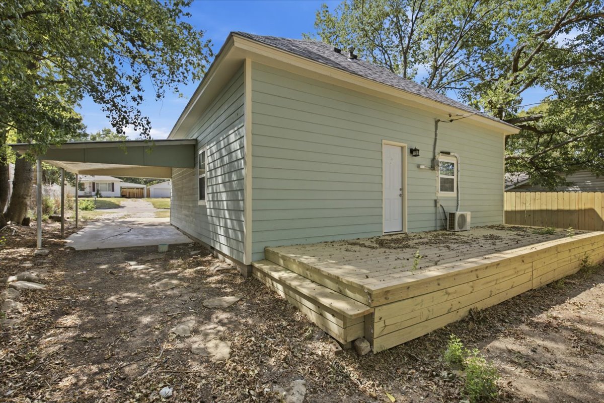 812 W 5th Street Property Photo 16