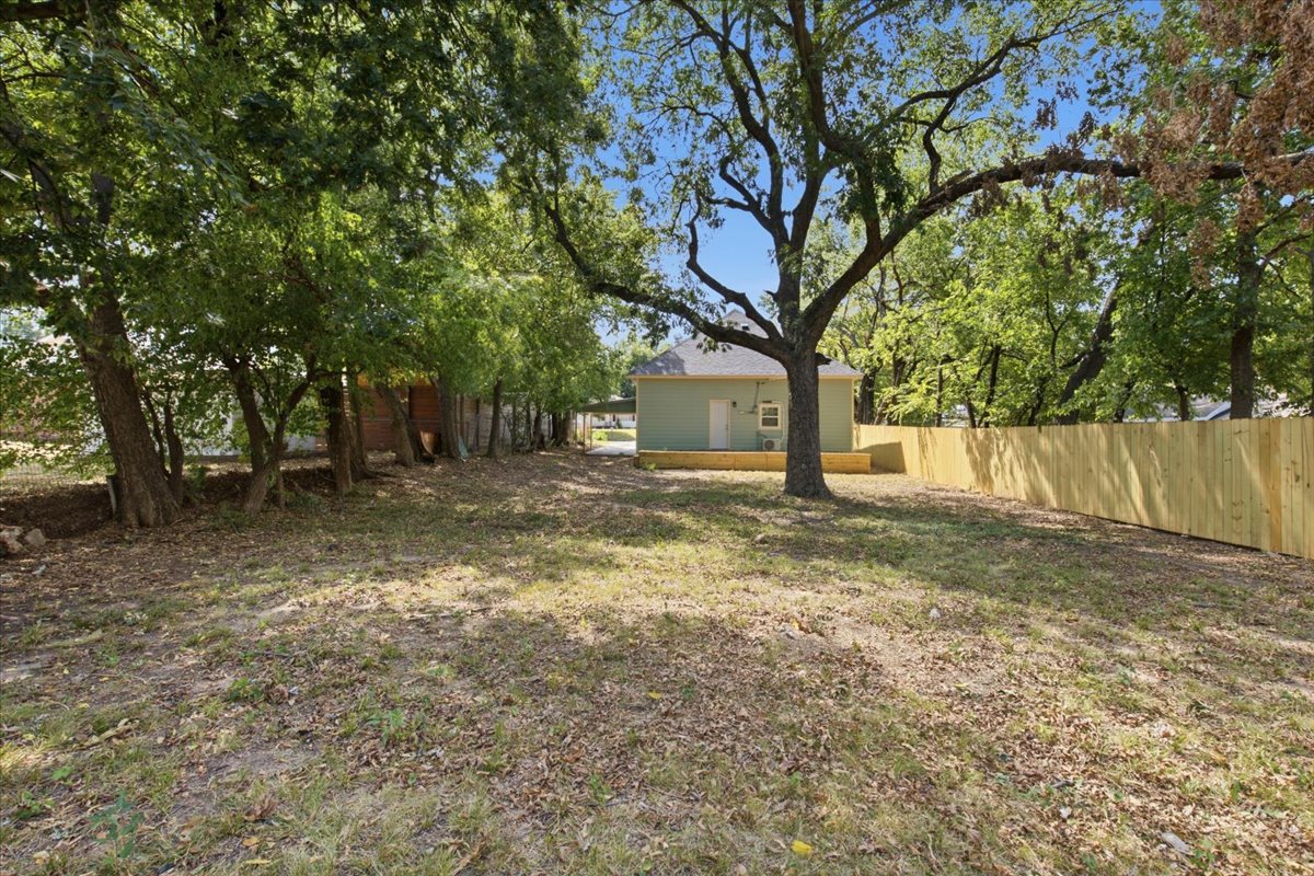 812 W 5th Street Property Photo 19