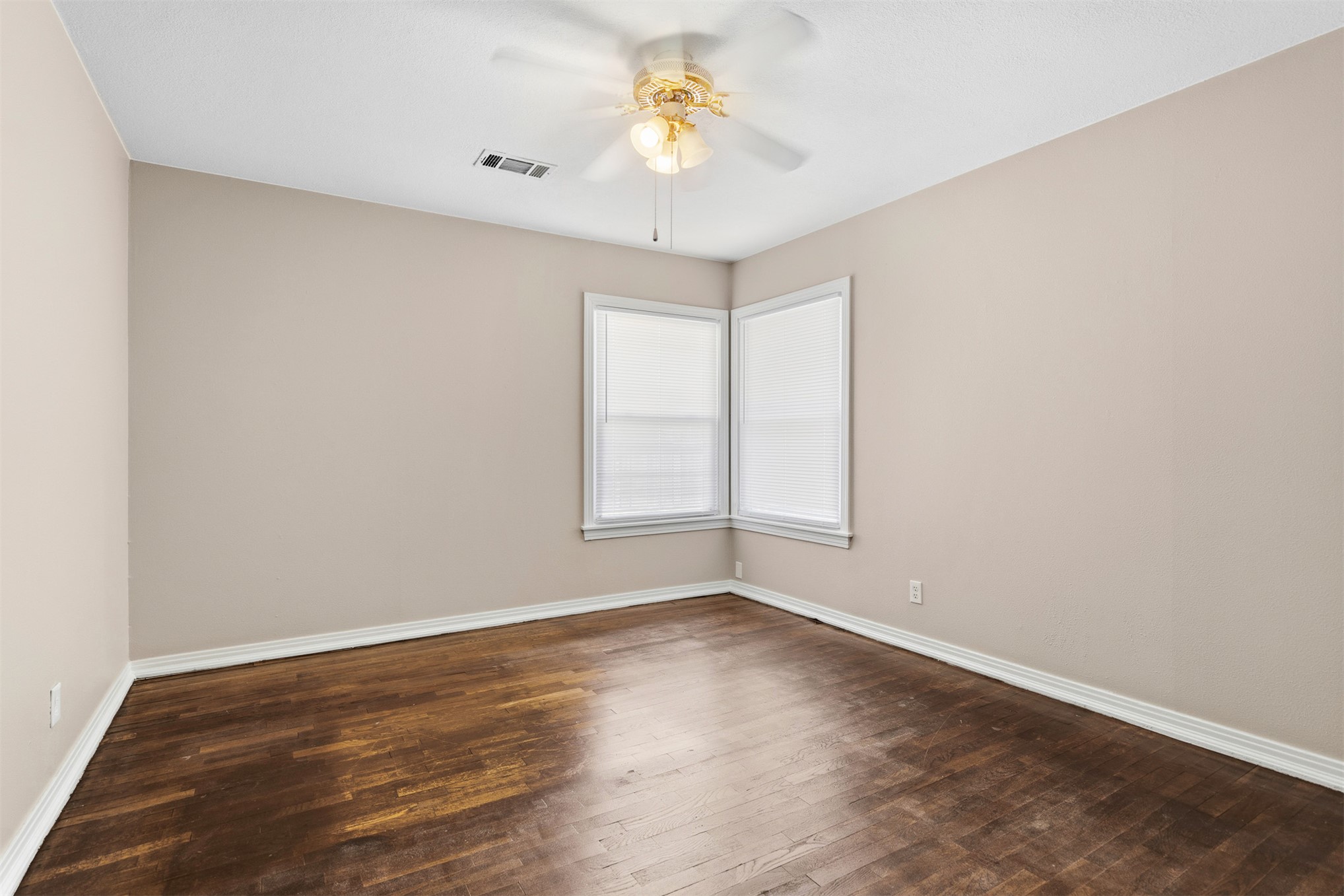 416 H Sw Property Photo 12
