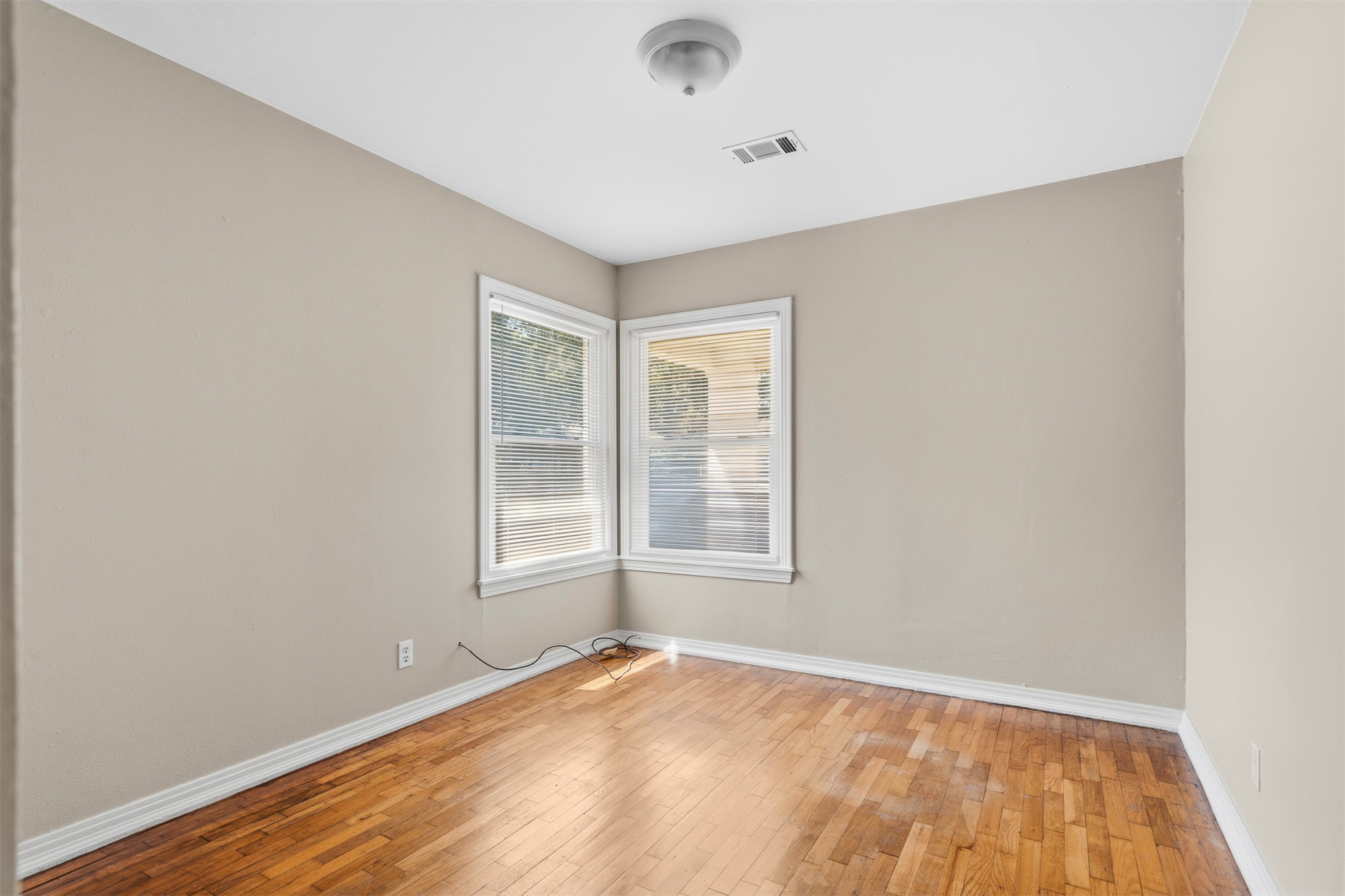 416 H Sw Property Photo 17