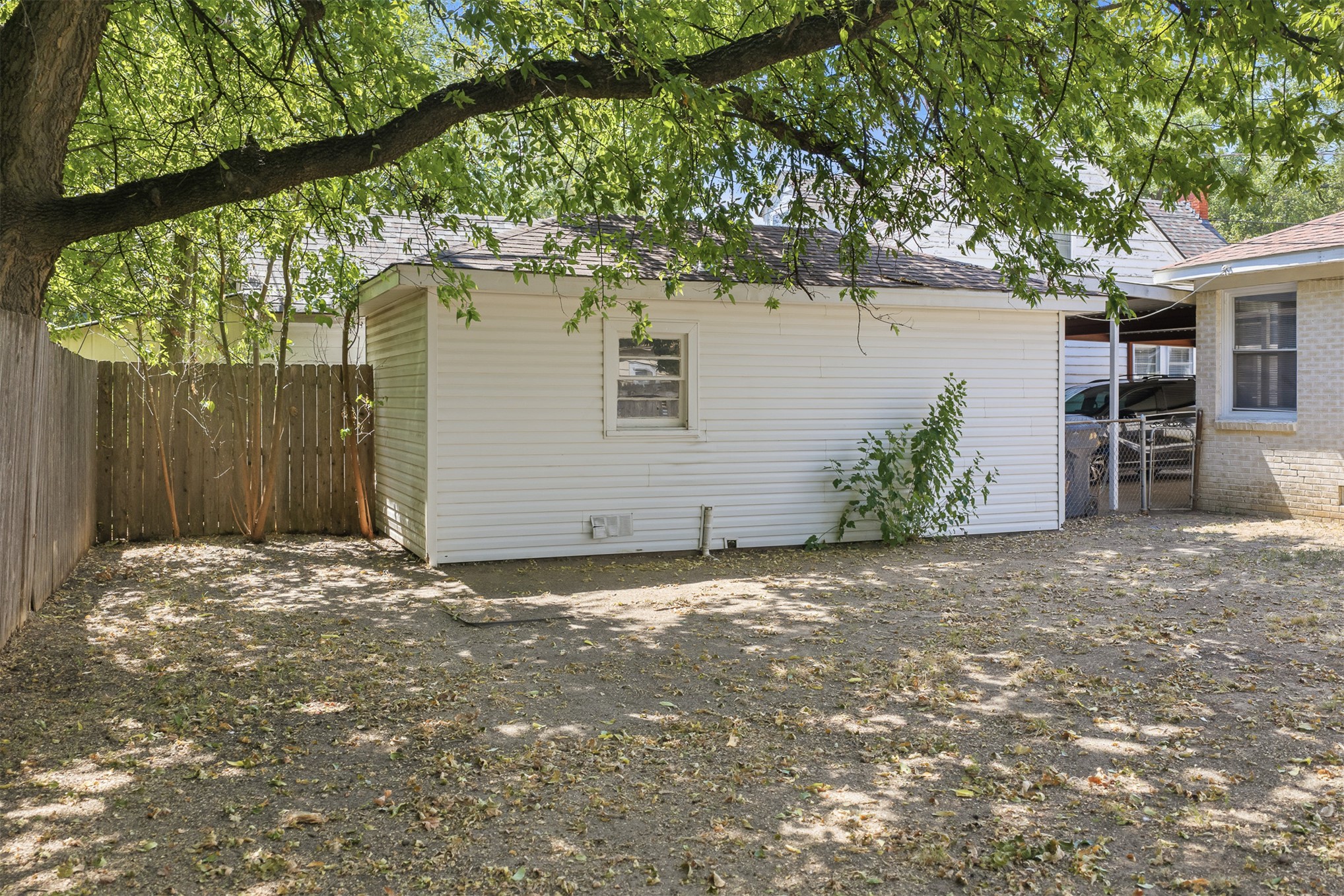 416 H Sw Property Photo 21