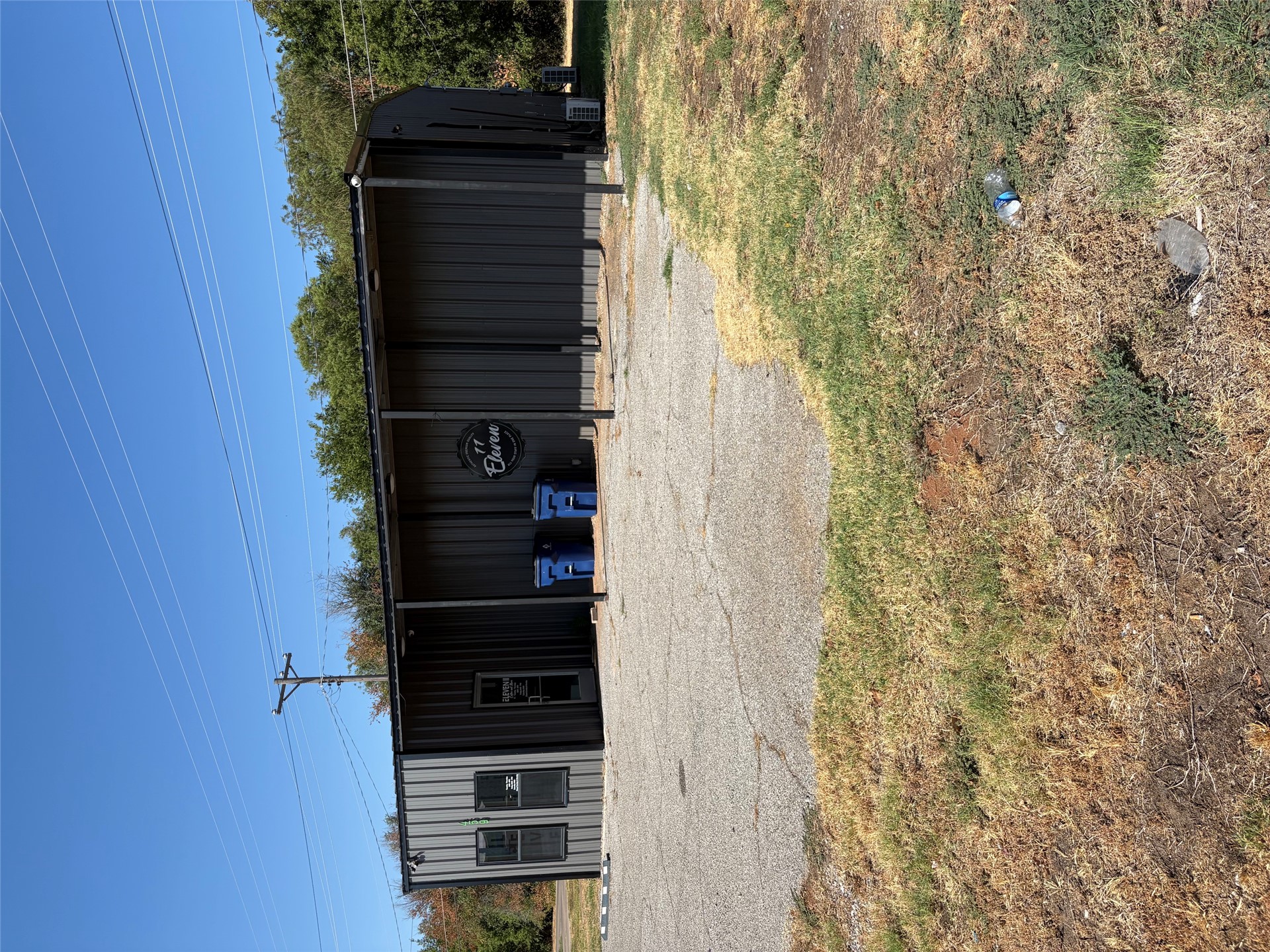 409 S Hwy 81 Highway Property Photo 1