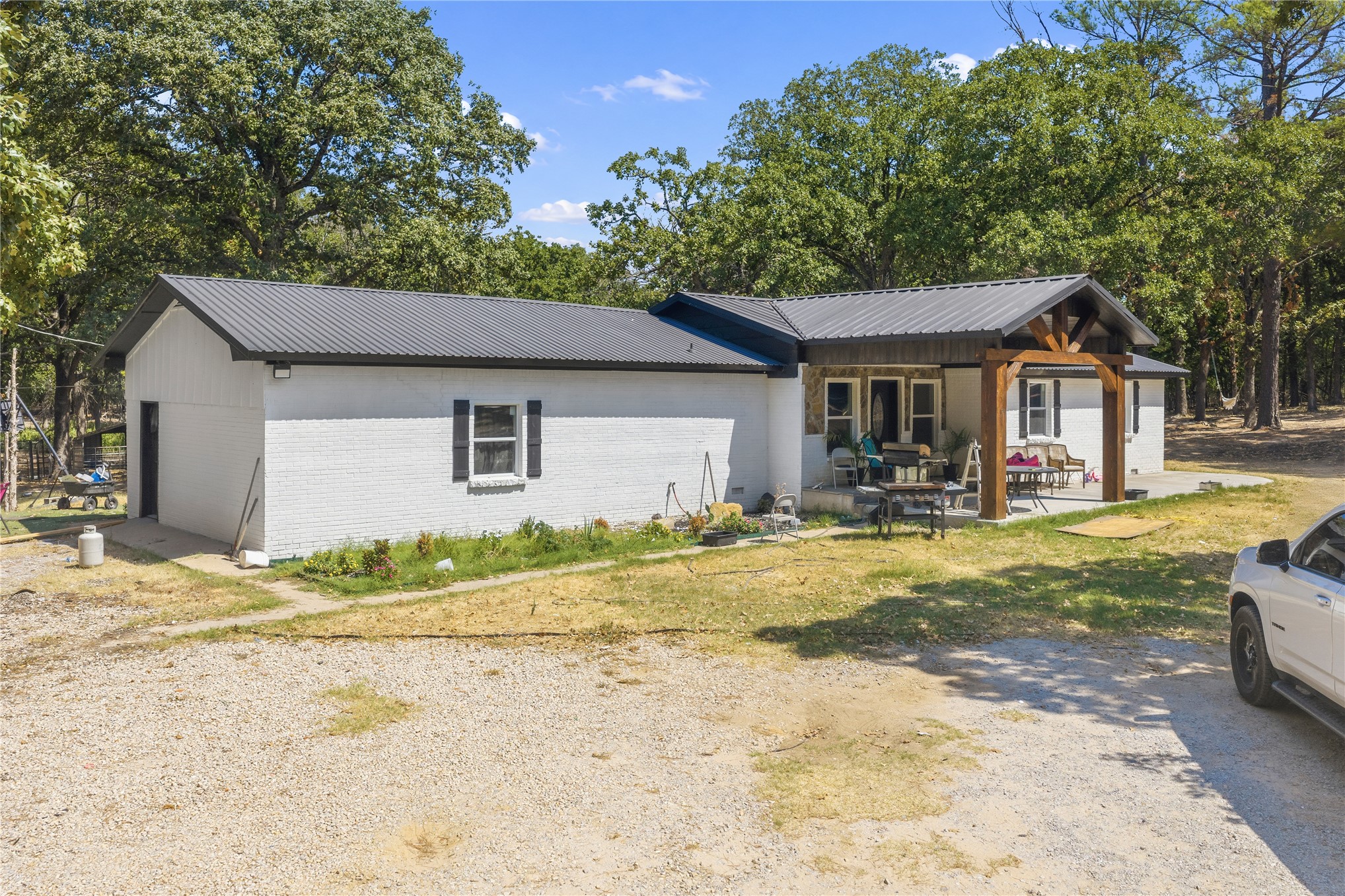 4747 Springdale Road Property Photo 24