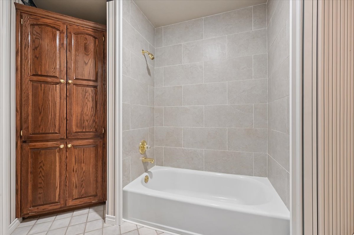 11245 S 66th East Avenue Property Photo 27