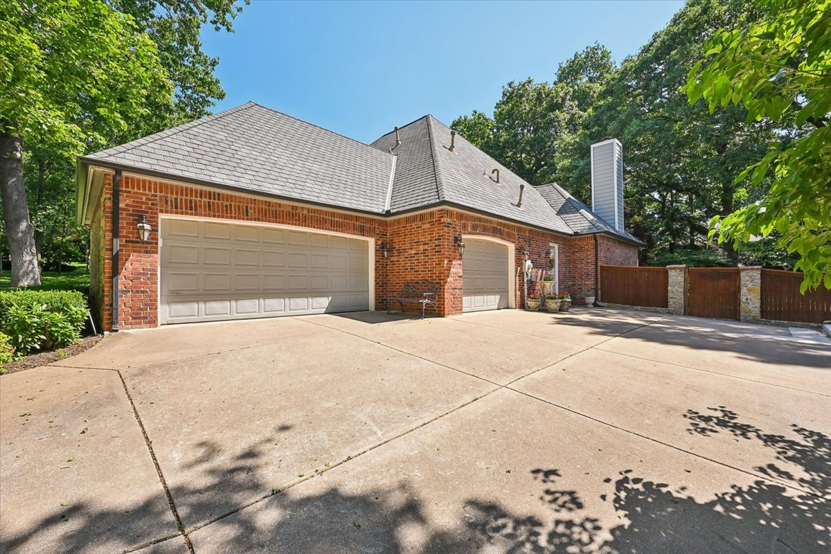 11245 S 66th East Avenue Property Photo 40
