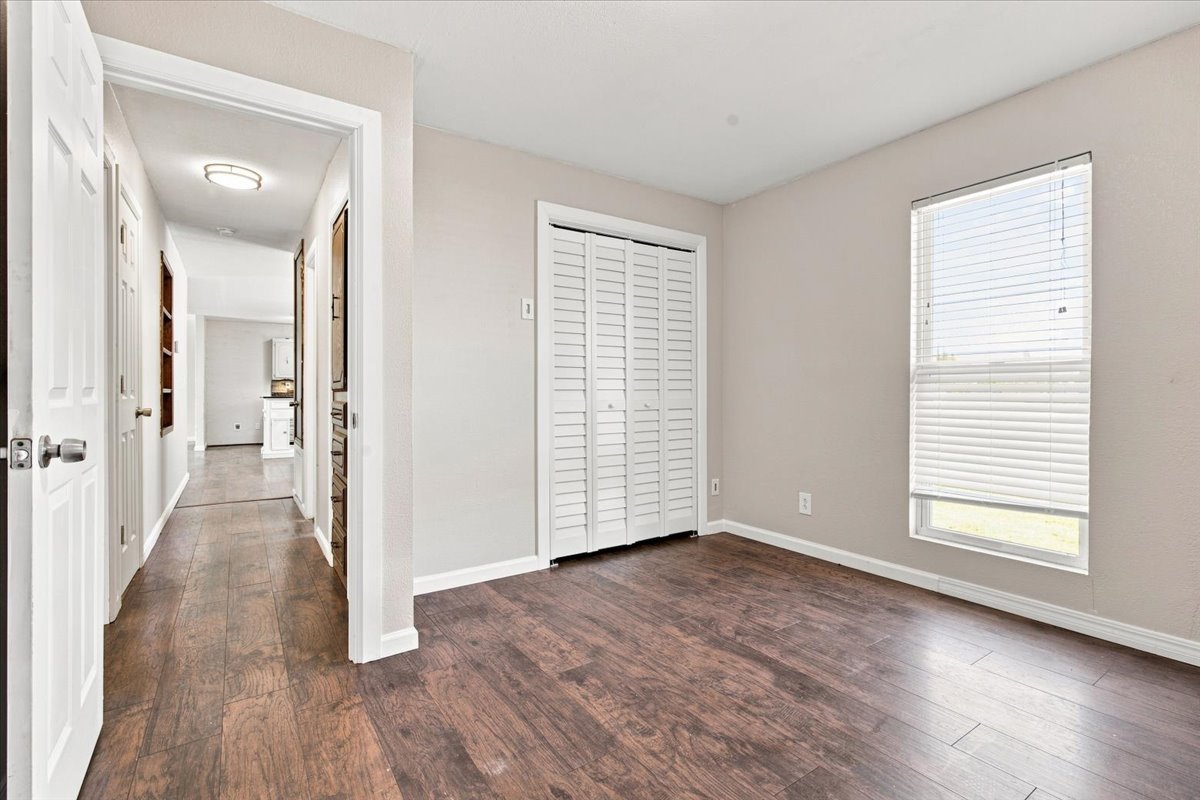 101 N Division Street Property Photo 16