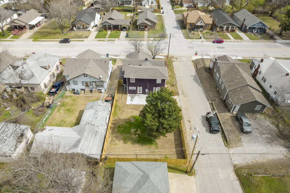 1402 N Main Street Property Photo 4