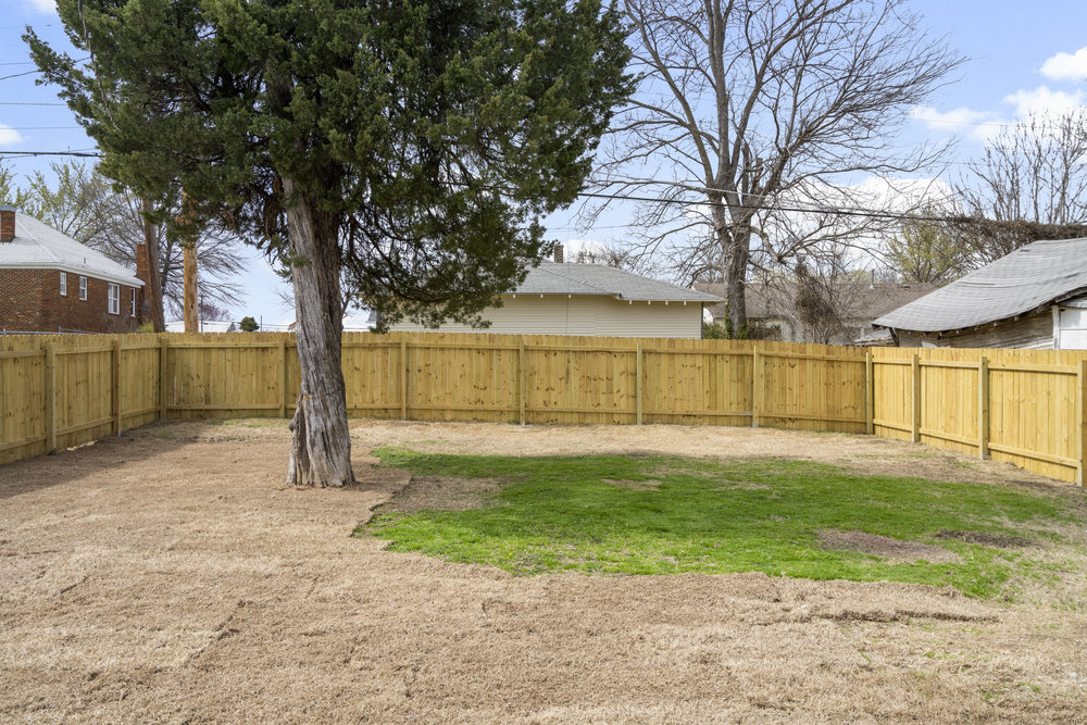 1402 N Main Street Property Photo 68